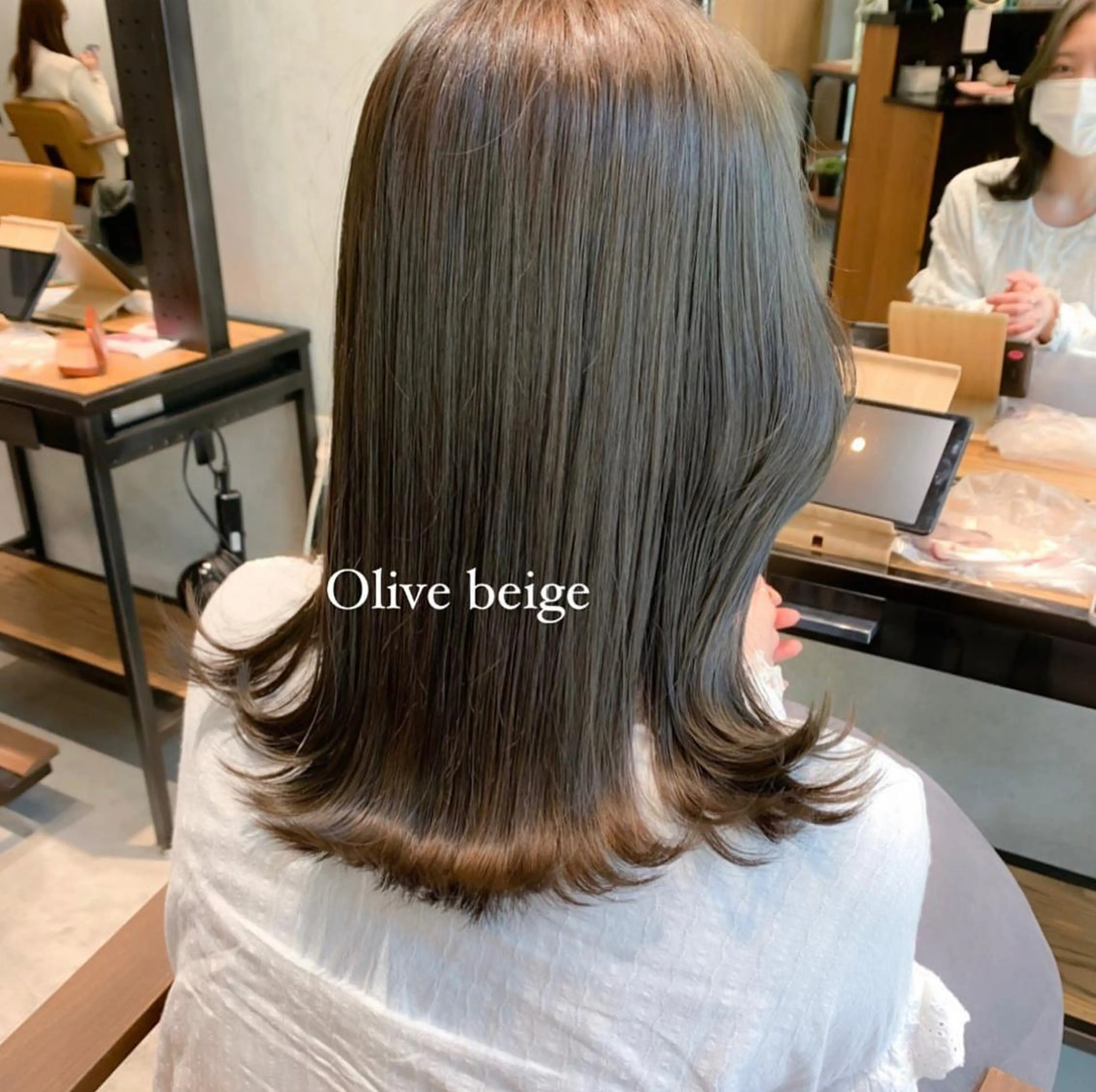 ミディアム カット ヘアカラー トリートメント 🤍aimi🤍 ウルフ/韓国ヘアのヘアスタイル