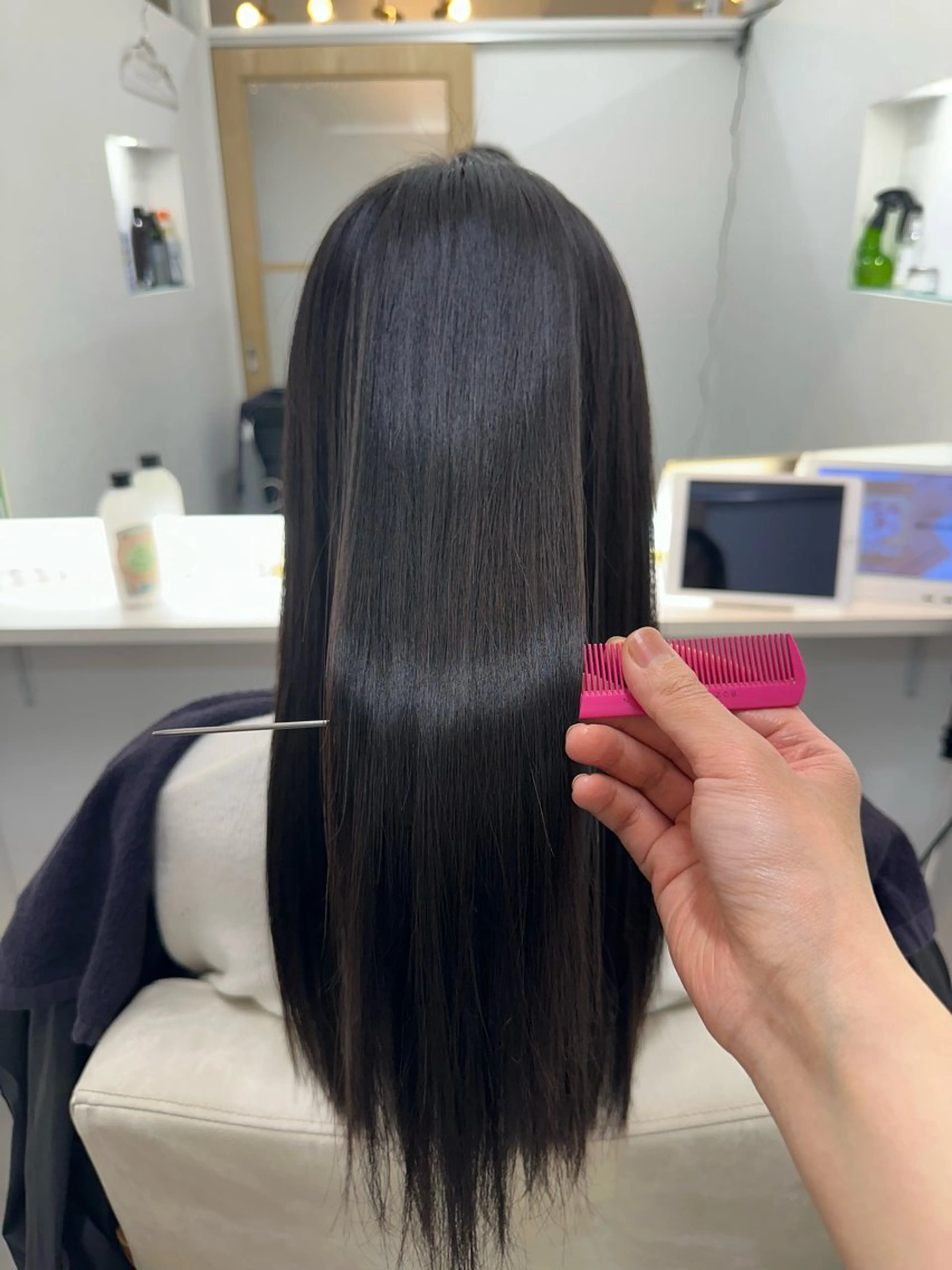 ロング カット 縮毛矯正 トリートメント 甲斐 飛鳥のヘアスタイル