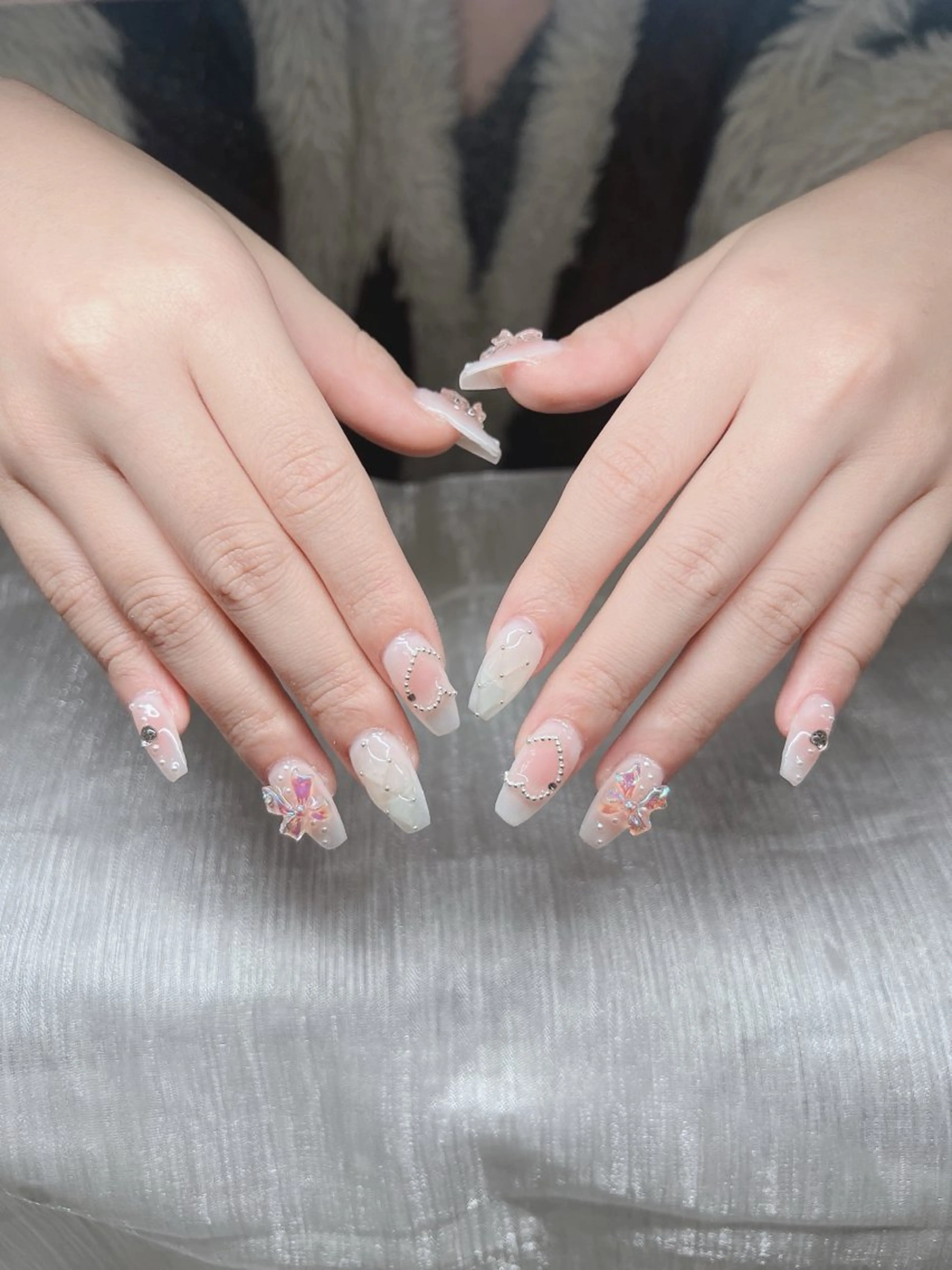 ネイル 長さ出し グラデーション 卒業式 キラキラネイル マグネットネイル Lee Nails チップ長さだし専門店のネイルデザイン