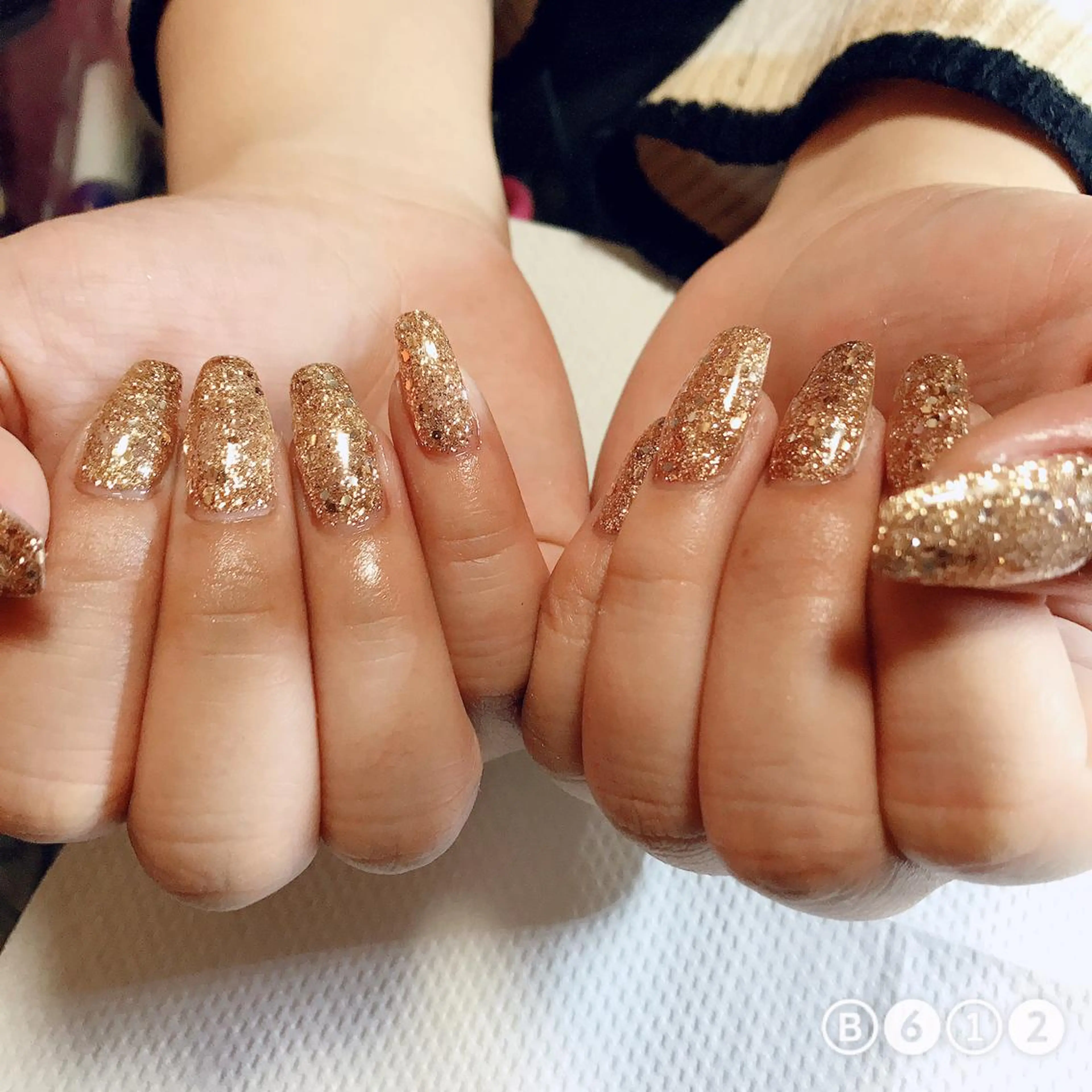 ネイル ラメ(グリッター) ハンドネイル 🌙🫧CHARME (RUKA)🦋🫧のネイルデザイン