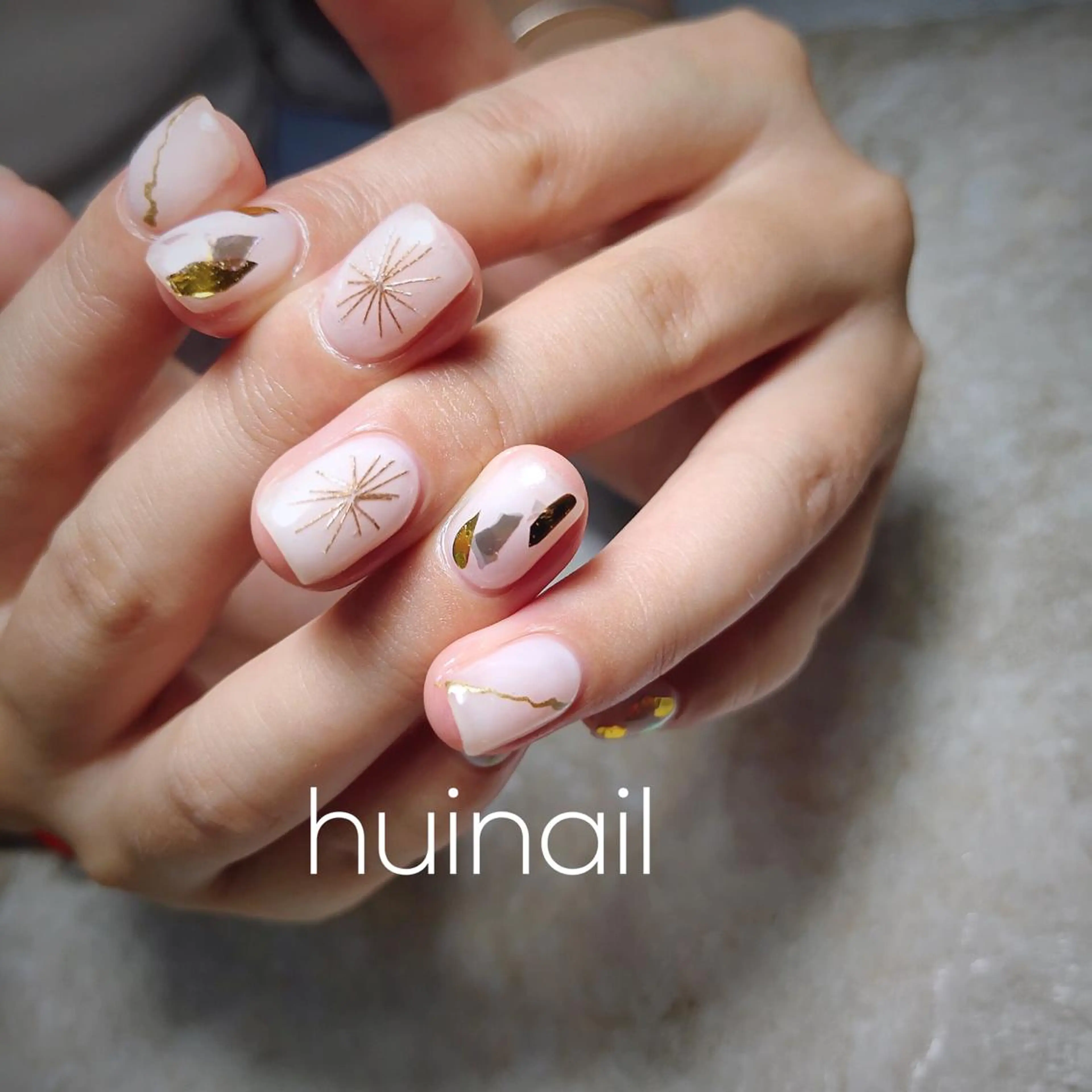 ミディアム めぐみのネイルサロン スタッフ練習のネイルデザイン