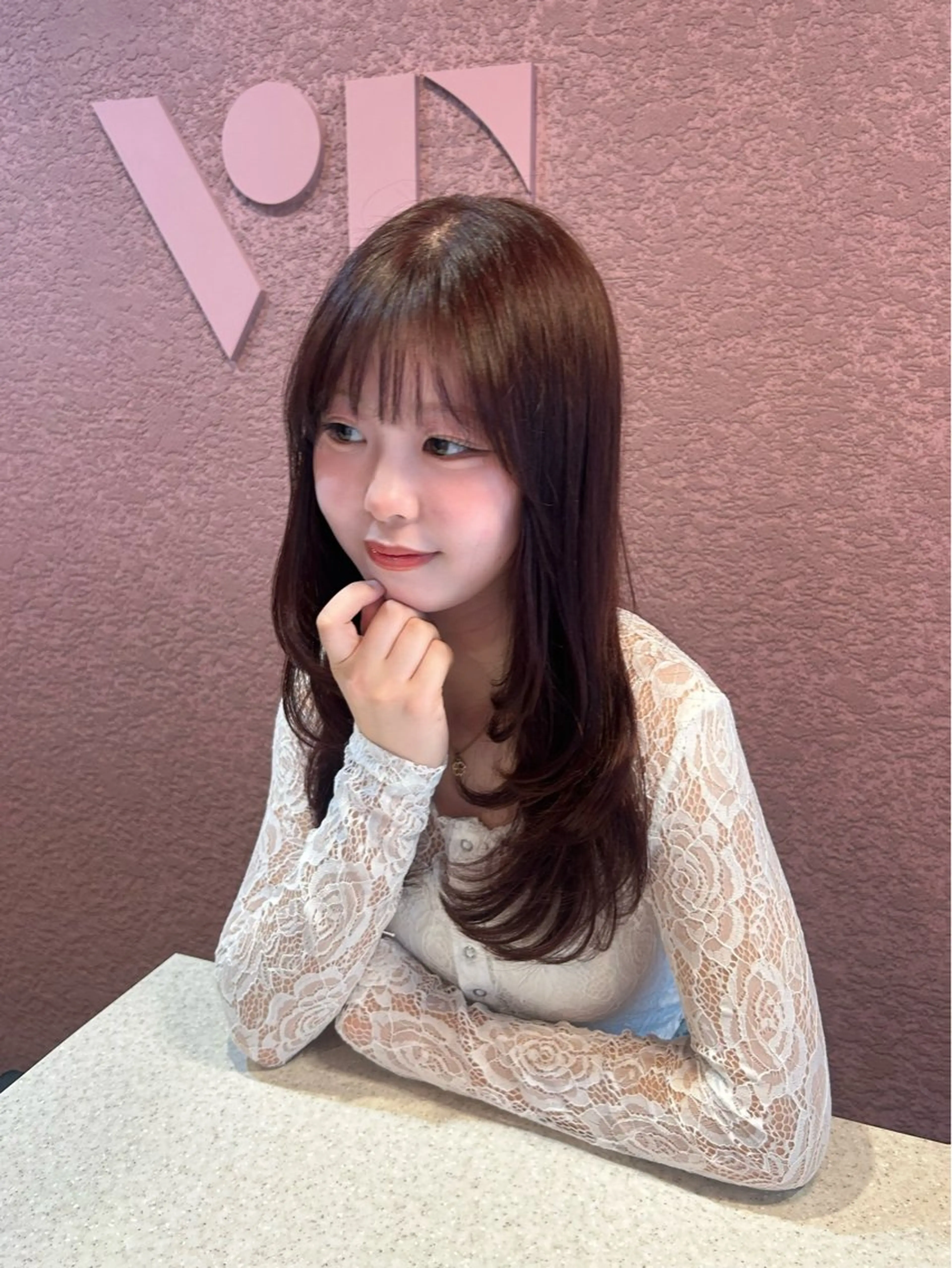 ロング 韓国風カラー 顔まわりレイヤー 顔周りカット 髪質改善 韓国風ヘア カット ヘアカラー 透明感カラー♡ 原宿美容室￤Rinaのヘアスタイル