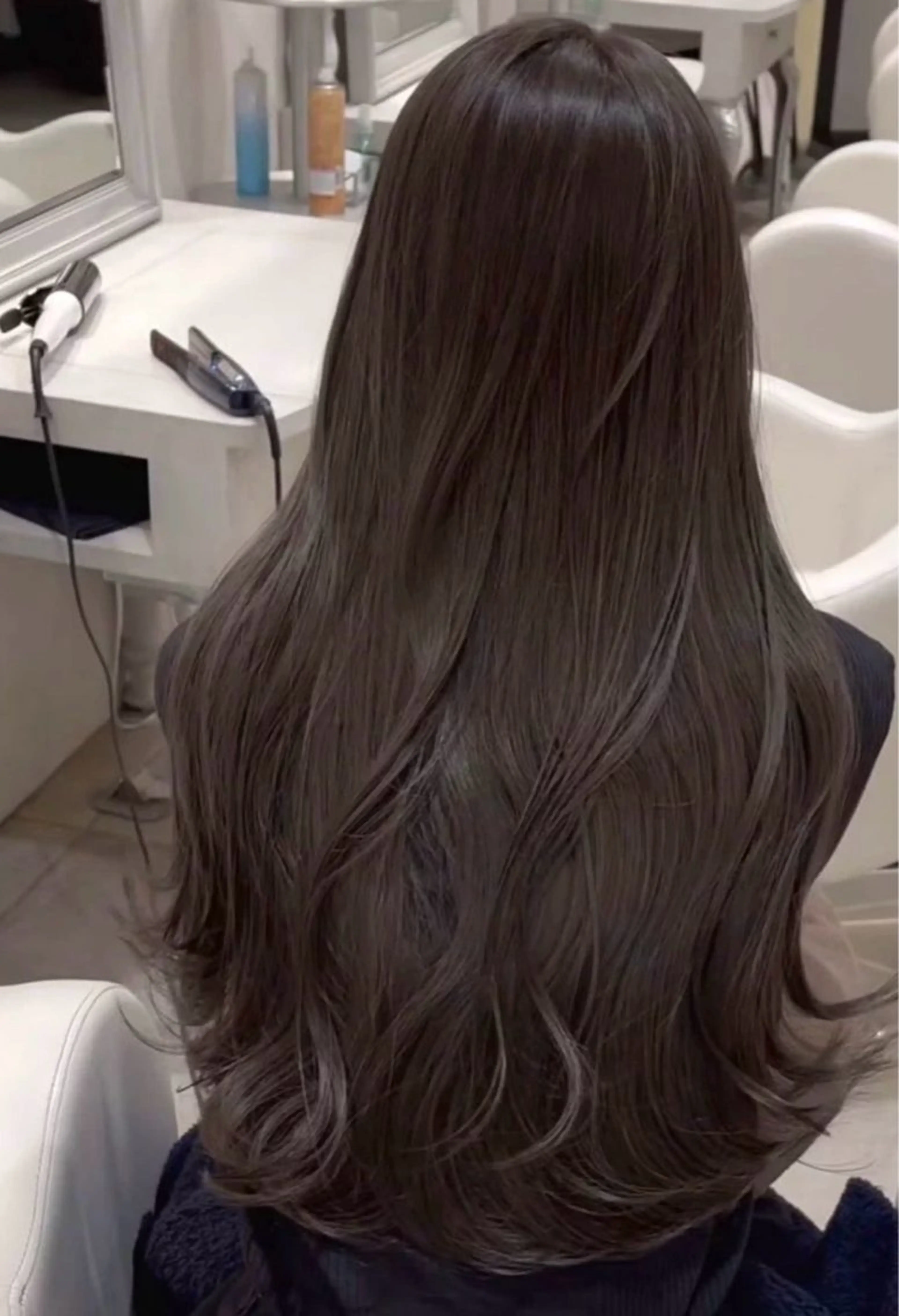 カラー GiseL あいりのヘアスタイル