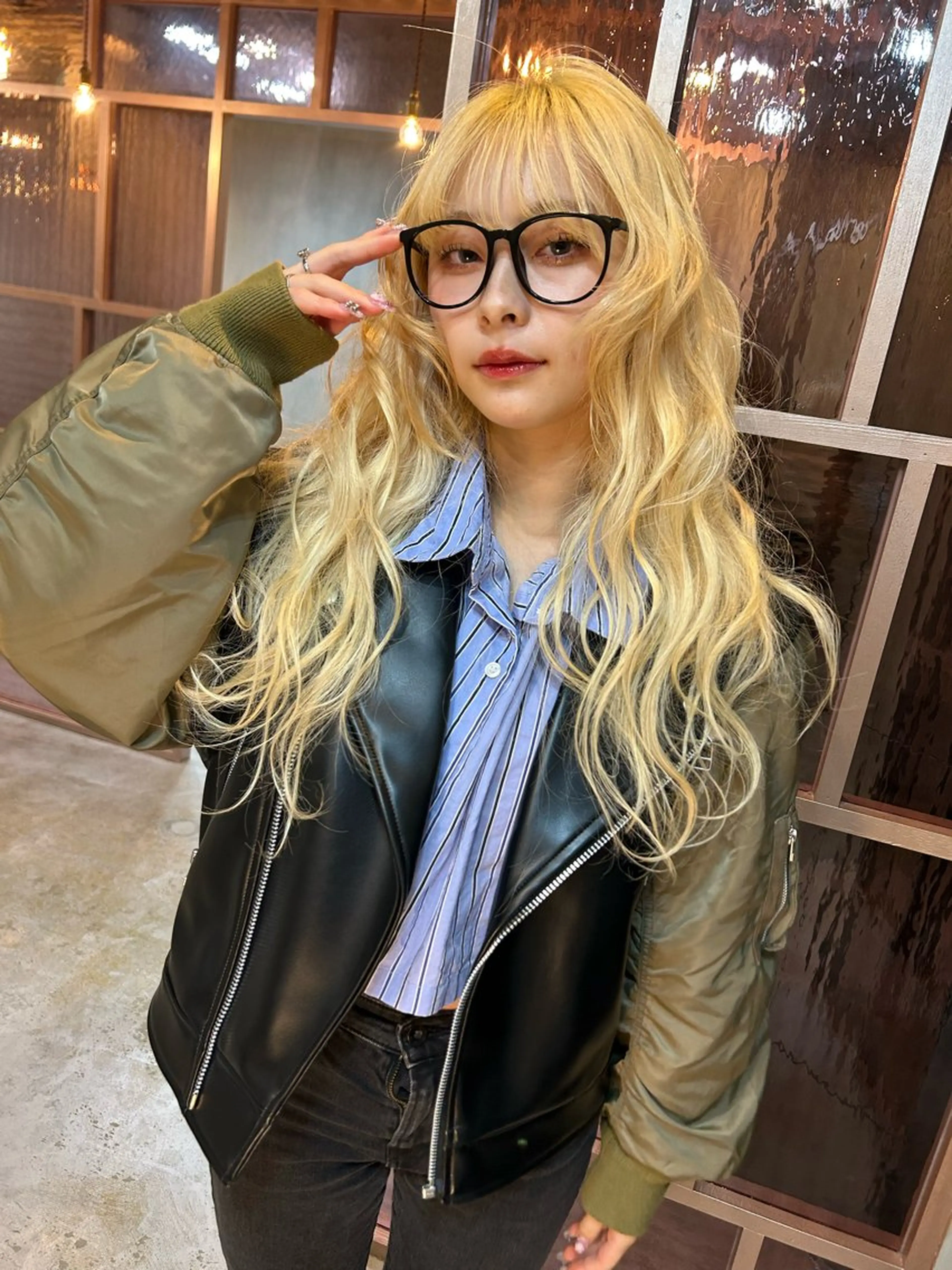 ロング ヘアカラー トリートメント ハイトーン/ブリーチ 🧁soraのヘアスタイル