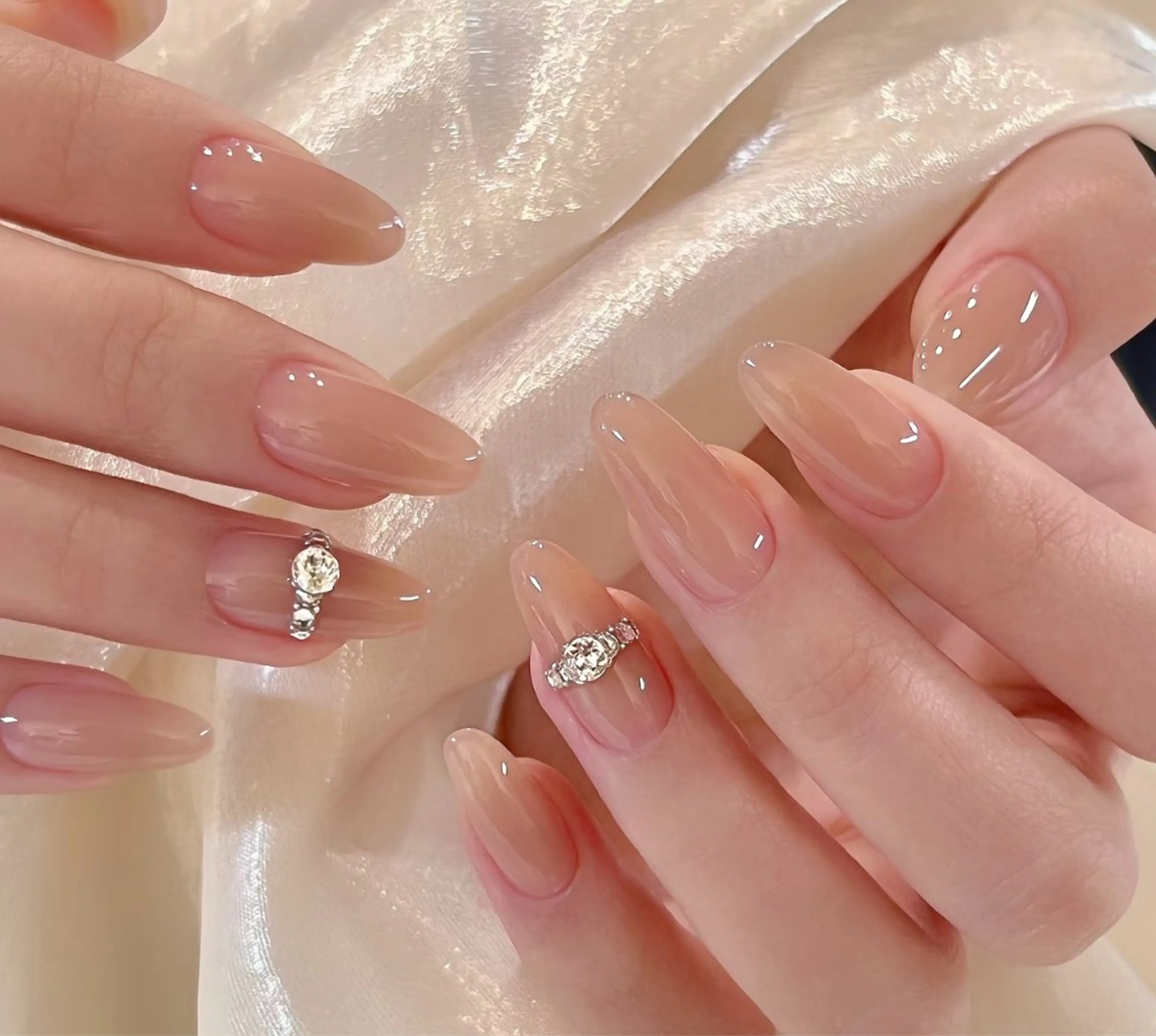 ネイル ハンドネイル ハンドケア 🍑 momo_nailのネイルデザイン