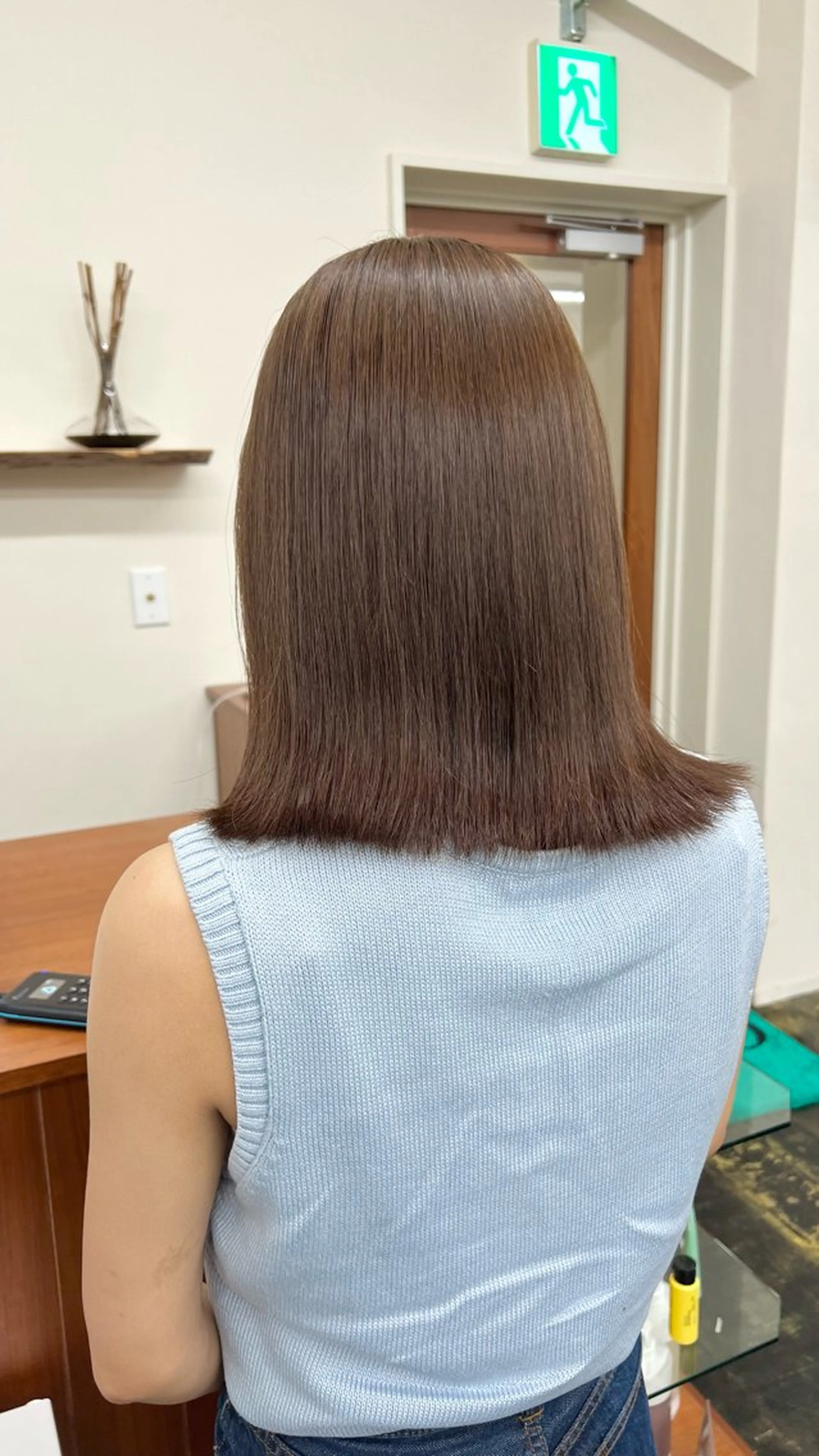 ミディアム カラー ベージュカラー オリーブベージュ ヘアカラー ミディアムレイヤー/ 艶カラー🎀　emiのヘアスタイル