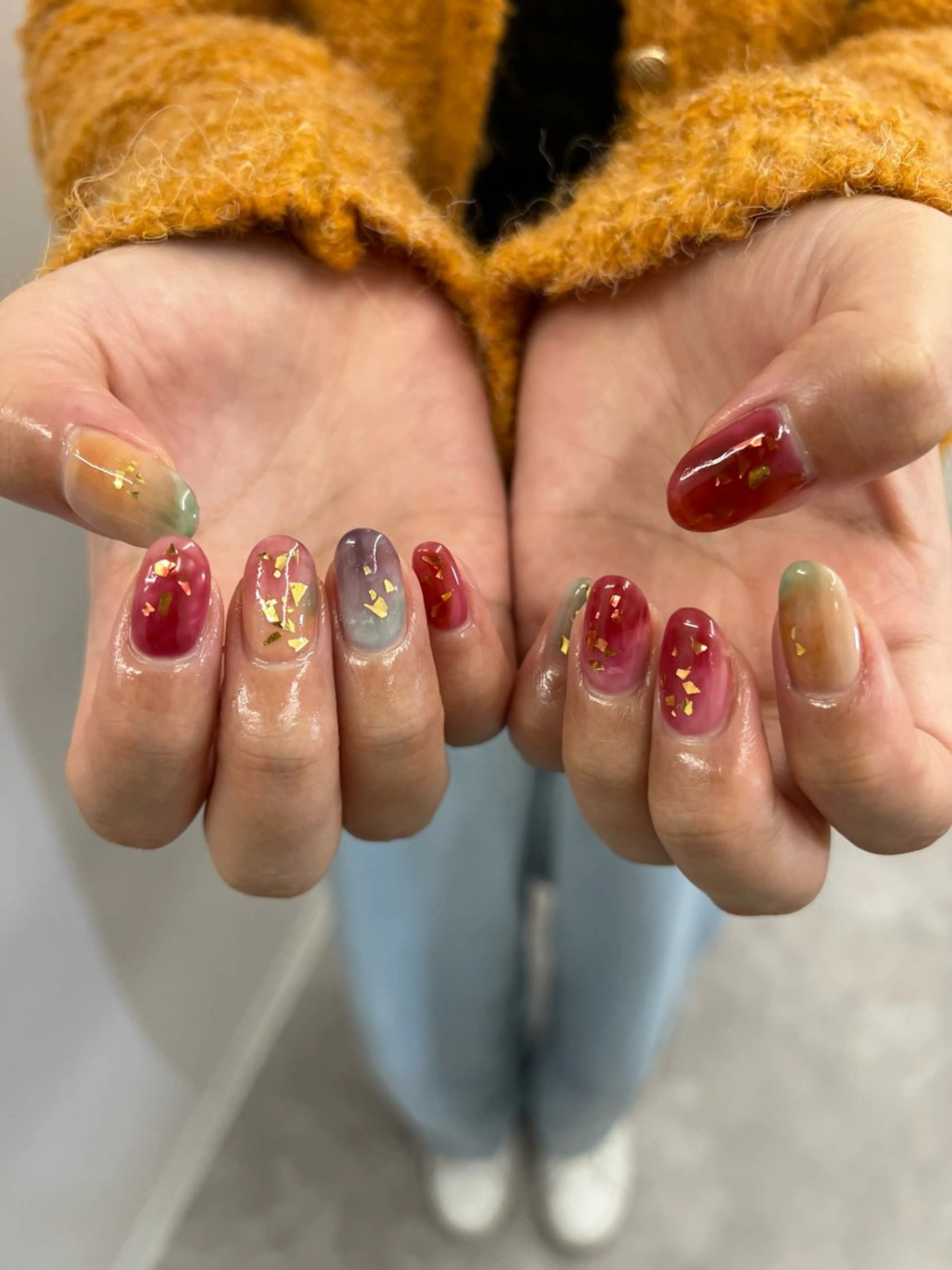 ネイル ボルドー ジェルネイル ゴールド 韓国ネイル マグネットネイル ハンドネイル ハンドケア Bana_ Nailのネイルデザイン