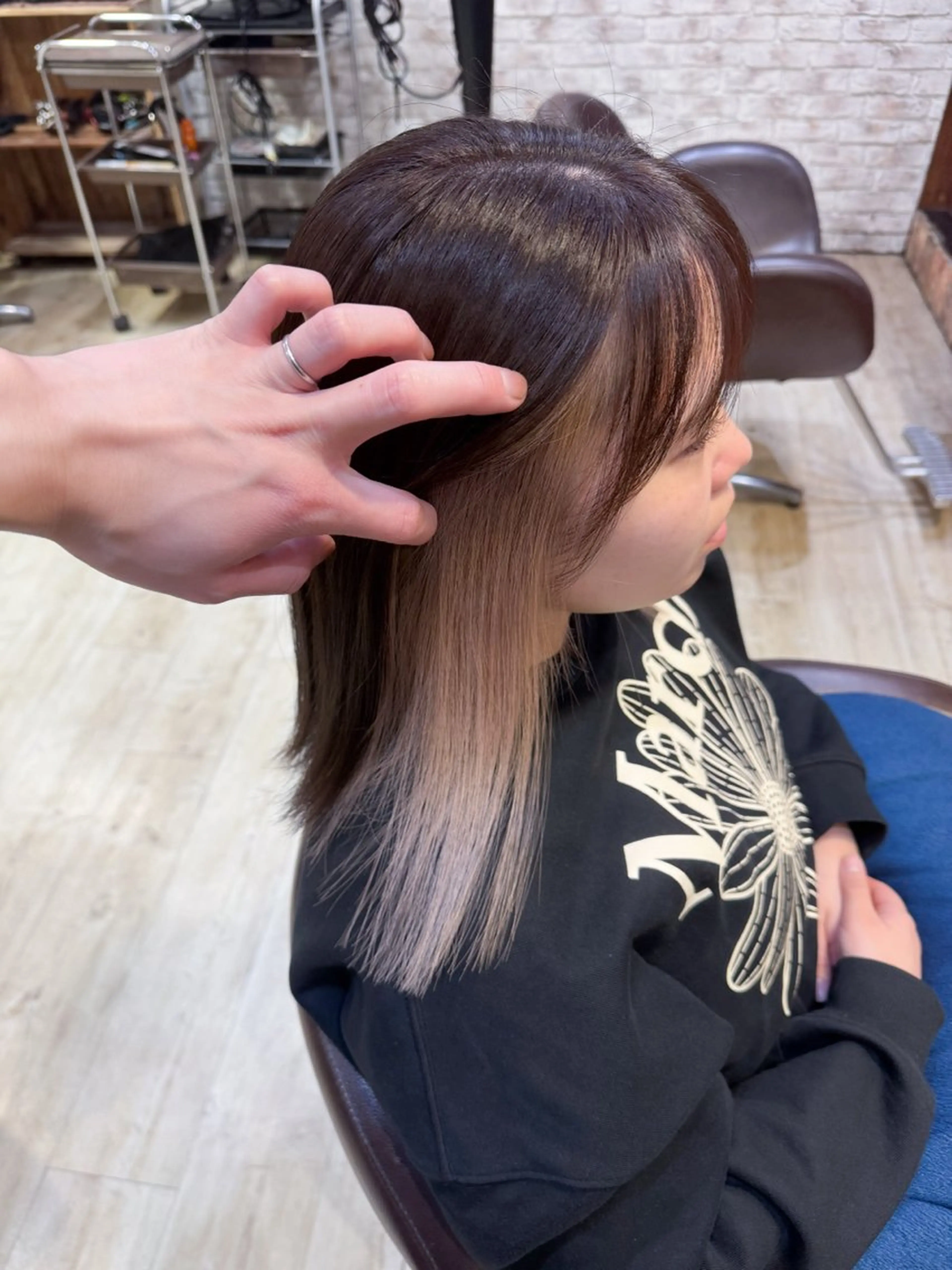 ミディアム ヘアカラー 古川 流久のヘアスタイル