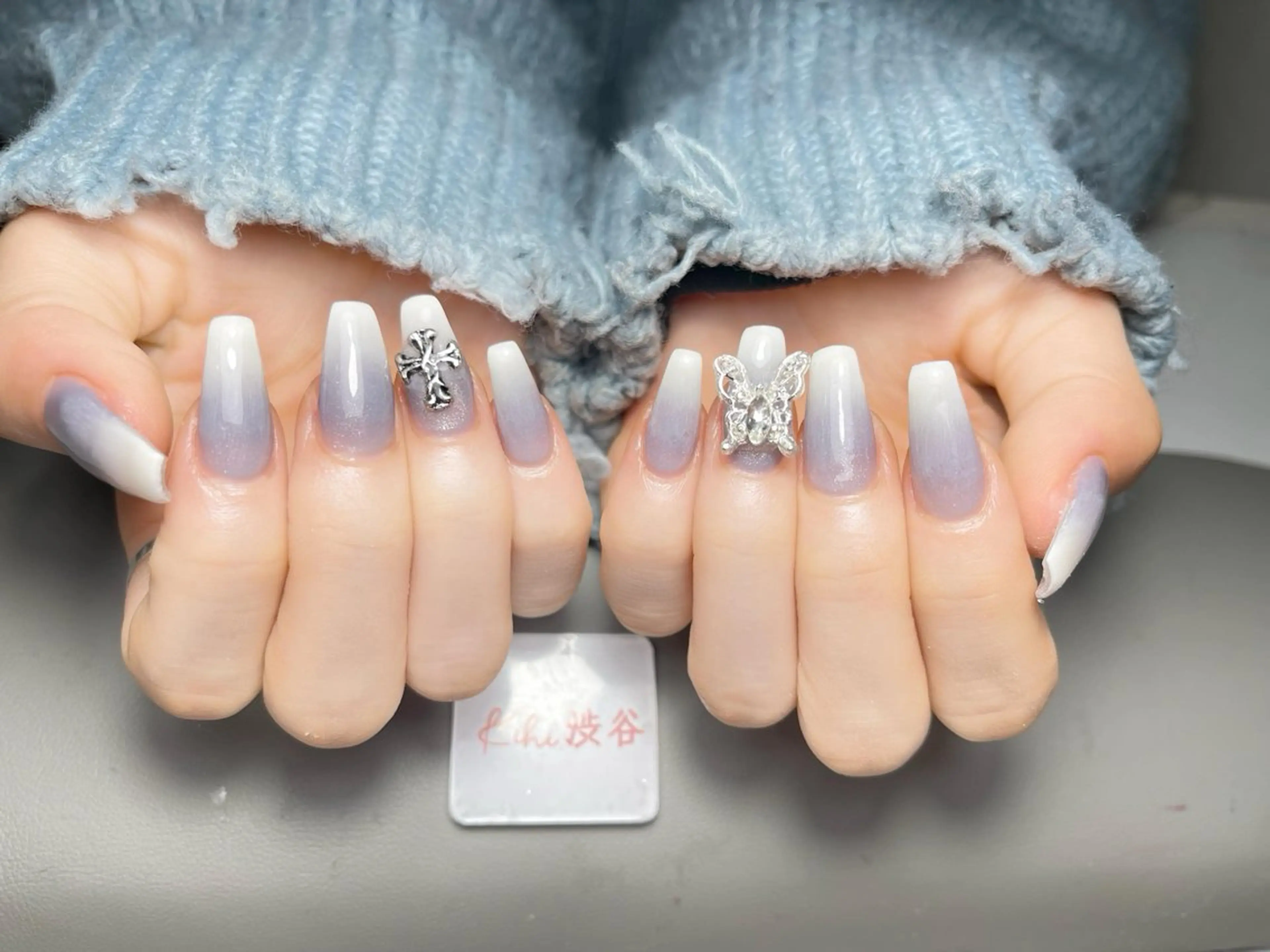 ネイル アートネイル フレンチネイル ジェルネイル グラデーション 韓国ネイル ハンドネイル 💕鈴木ユリ パラジェル/オフ無料のネイルデザイン