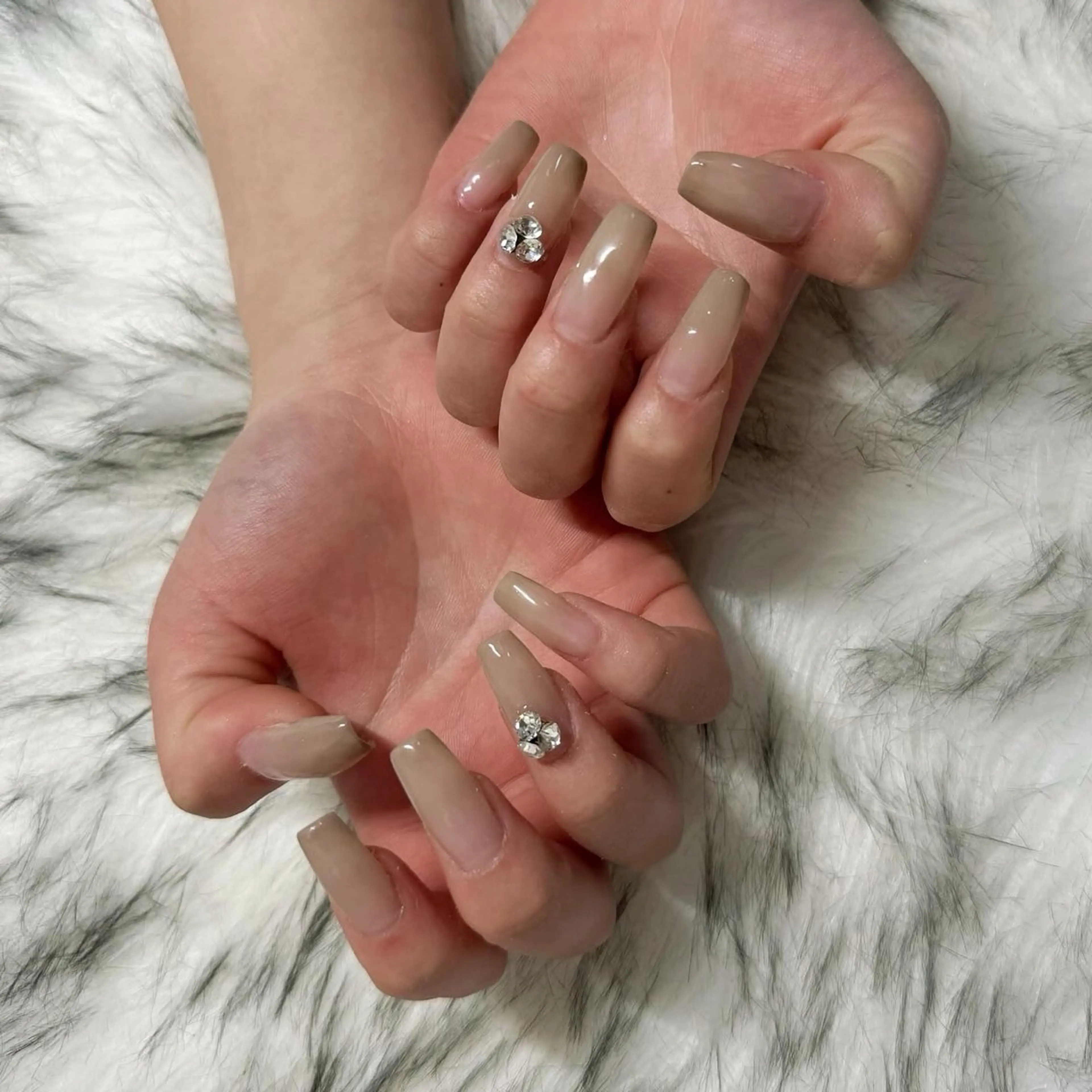 セミロング ハンドネイル mao .のネイルデザイン