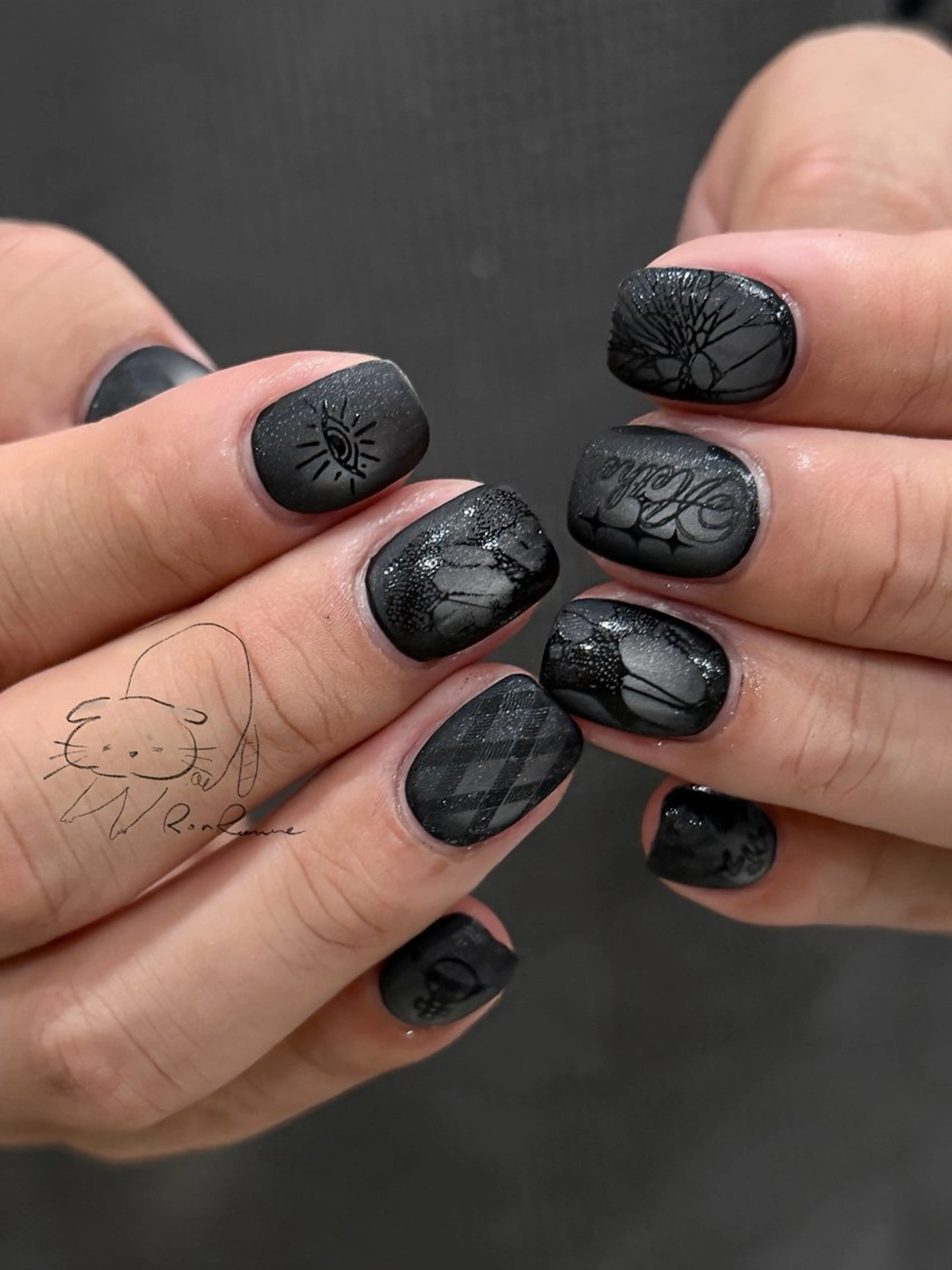 ネイル オーロラネイル 長さ出し フレンチネイル ジェルネイル ミラーネイル ハンドネイル ronronne .のネイルデザイン