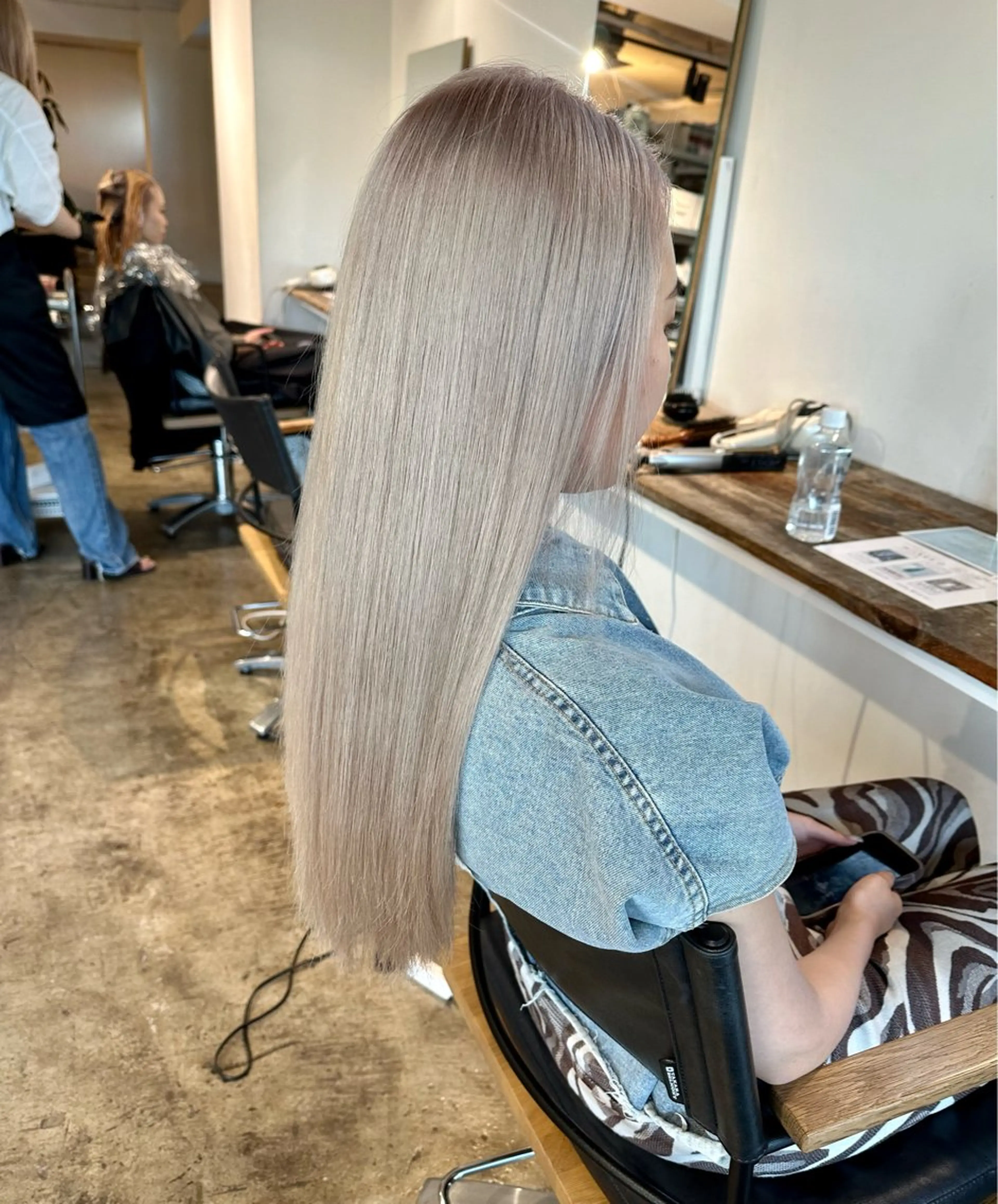 ロング カラー ヘアカラー トリートメント ヘアセット ✨艶ブリーチカラー ✨四ノ宮裕己のヘアスタイル