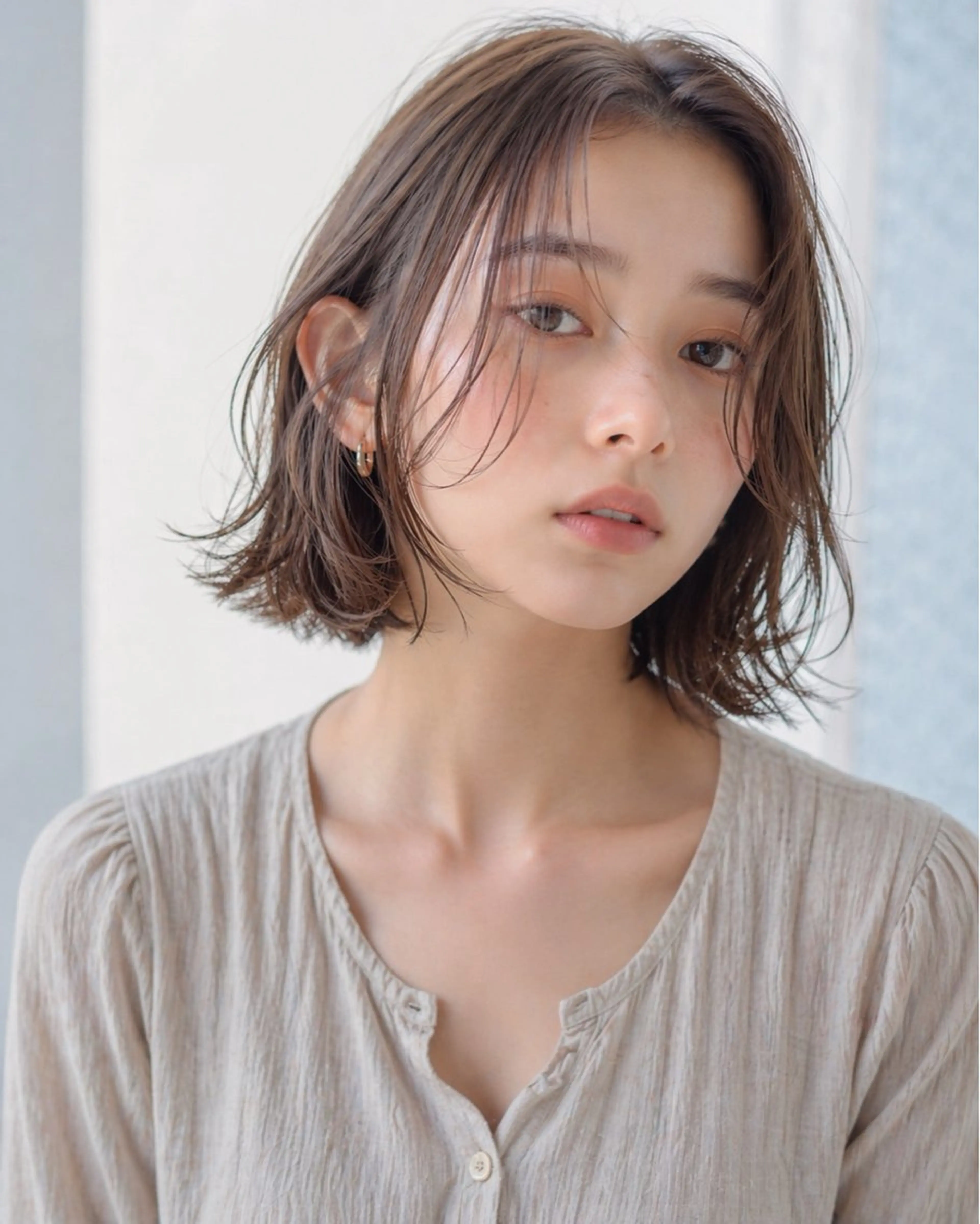 ショート ヘアカラー LOVESTOIKE 井上つぐみ/透明感のヘアスタイル