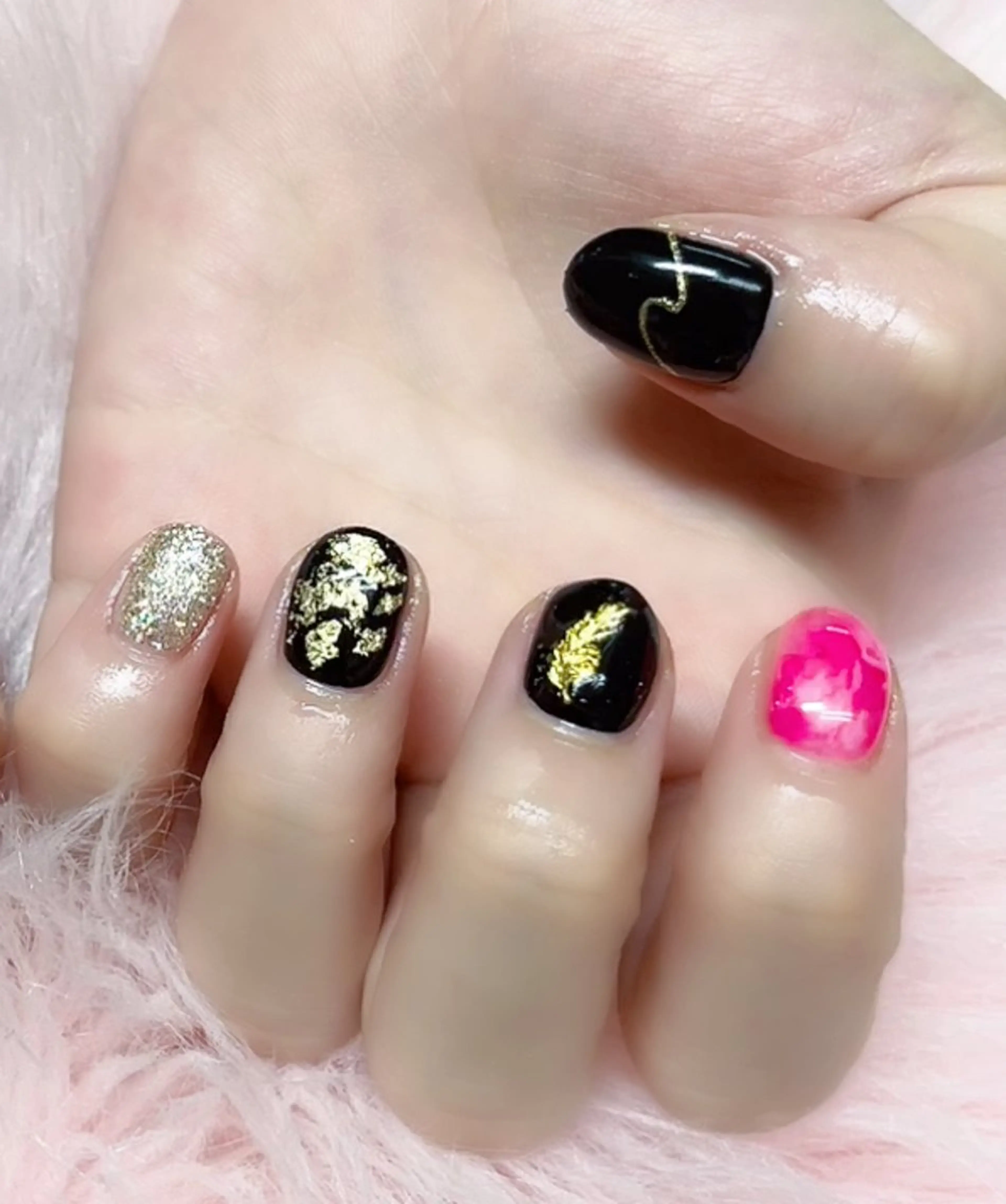 ネイル ハンドネイル MoonNail ユリ🌸のネイルデザイン