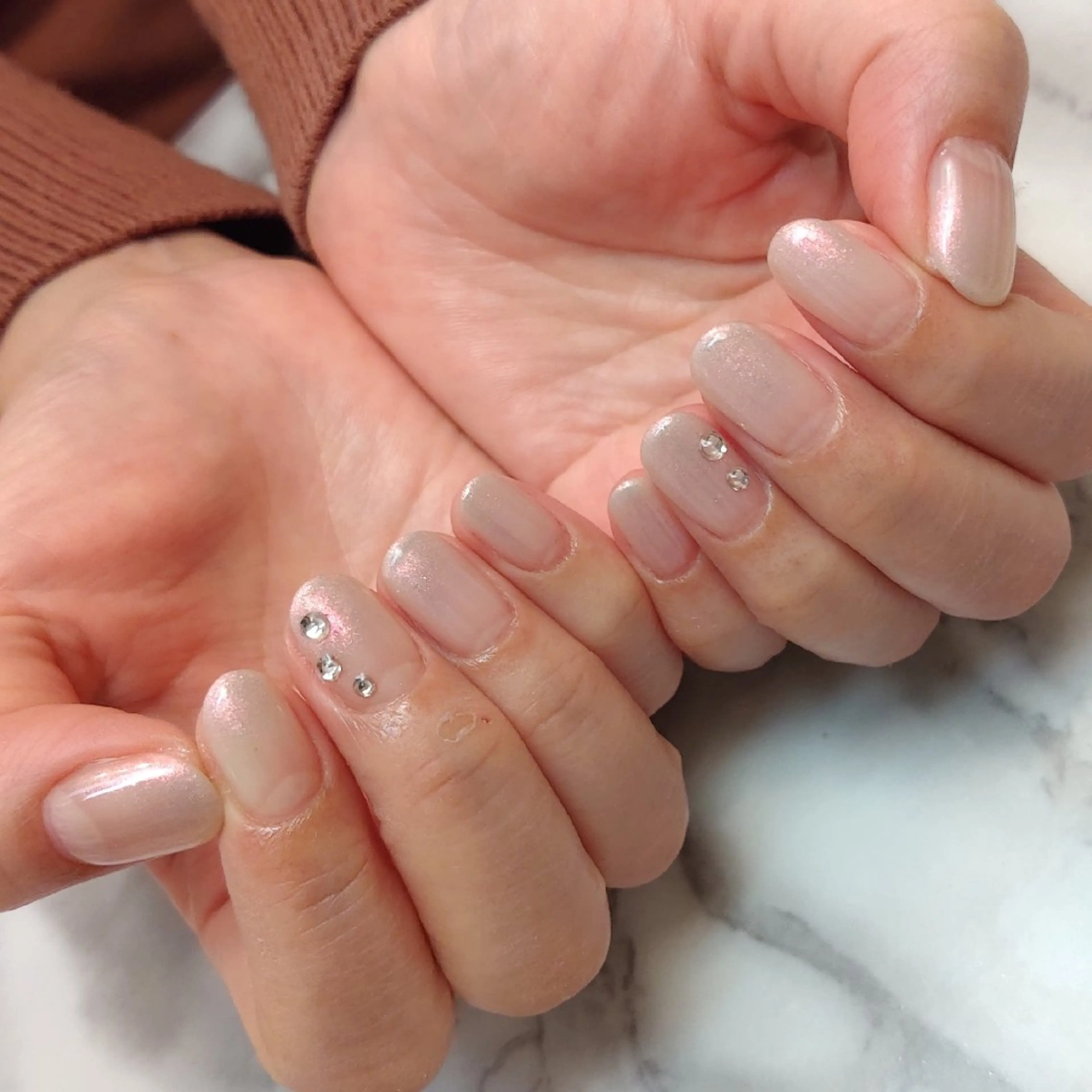 ネイル グラデーション ジェヌインネイル 河内のネイルデザイン