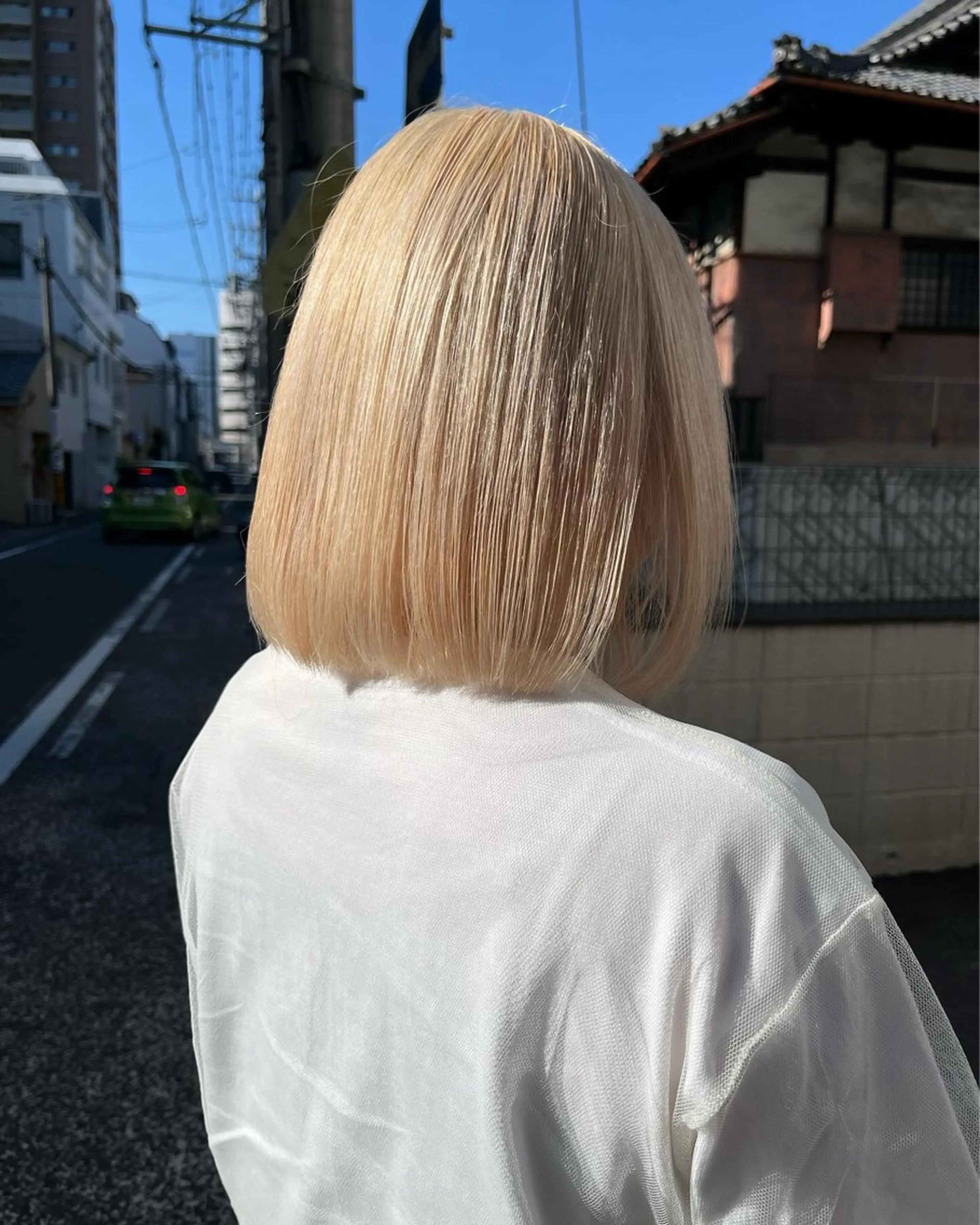 ショート カラー 小田 輝太郎/ブリーチのヘアスタイル