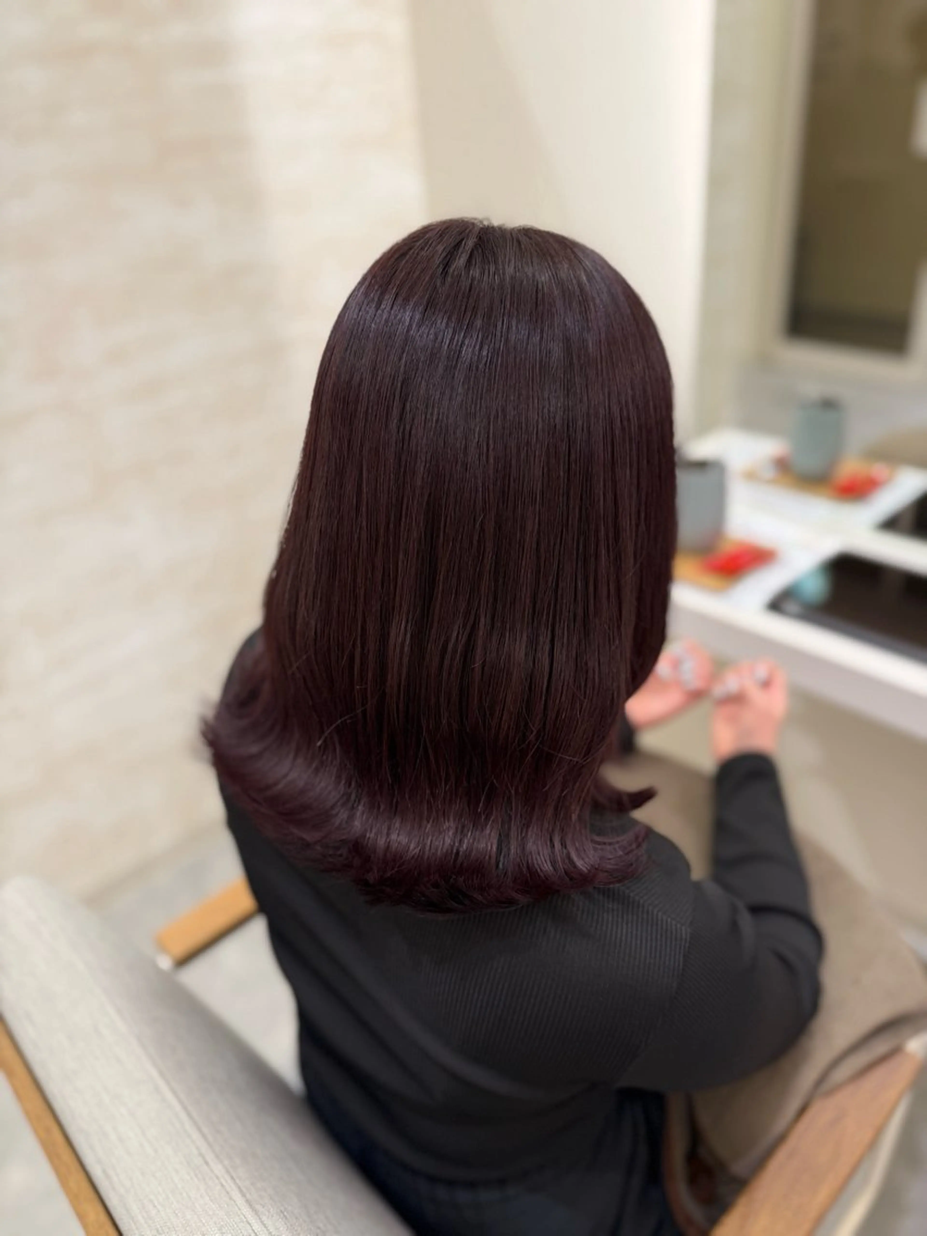 ミディアム カラー ヘアカラー トリートメント 髪質改善&艶感カラー 🪄岡井美結のヘアスタイル