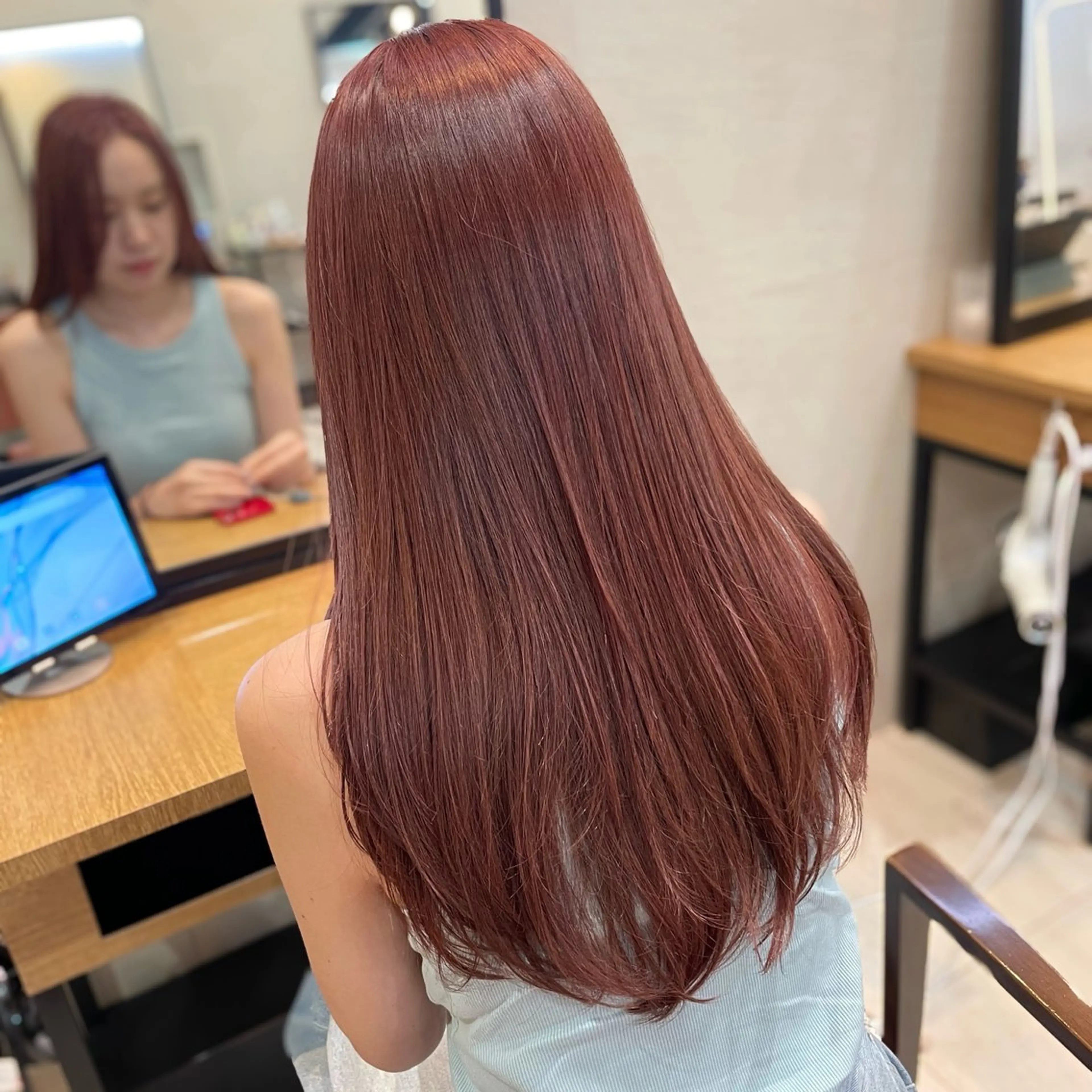 セミロング カラー ブリーチ ブリーチなしカラー カット ヘアカラー 縮毛矯正 トリートメント 顔まわり🥨レイヤー /透明感/まいなのヘアスタイル