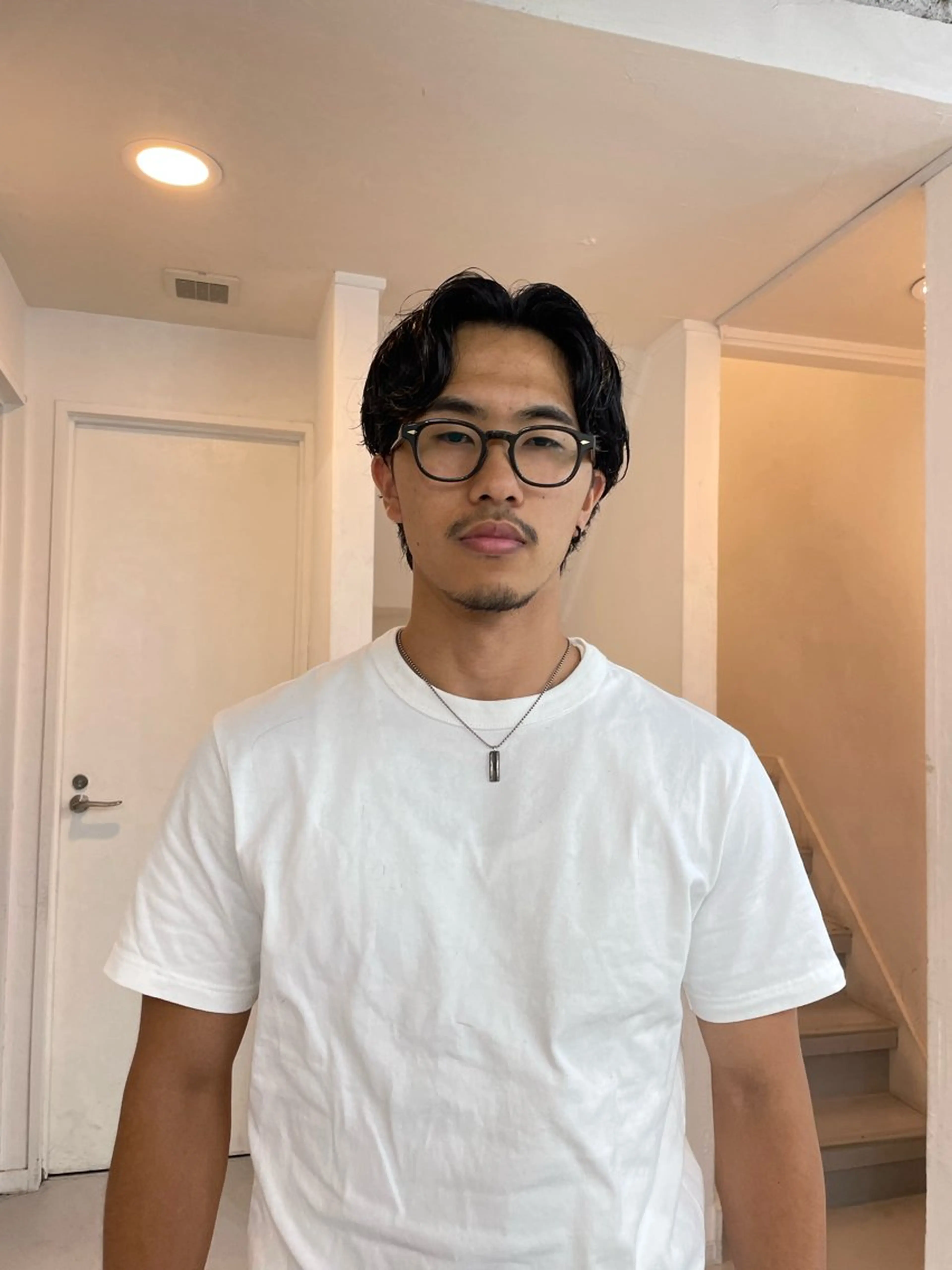 ショート パーマ ヘアアレンジ メンズ 🦠デザインカラー/ 魚瀬あおい🦠のヘアスタイル