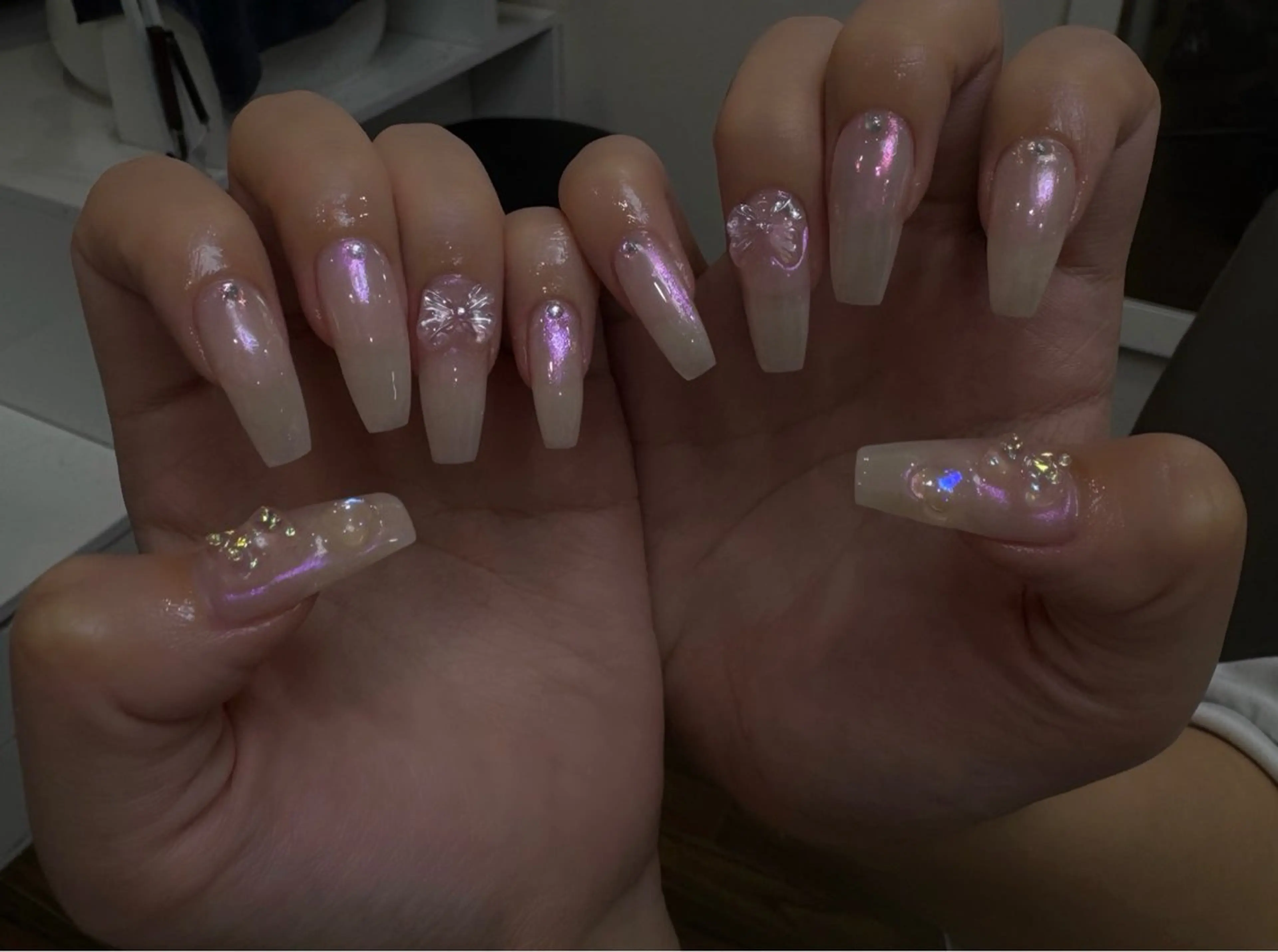 ネイル チークネイル フレンチネイル グラデーション 韓国ネイル マグネットネイル Hana Nailのネイルデザイン