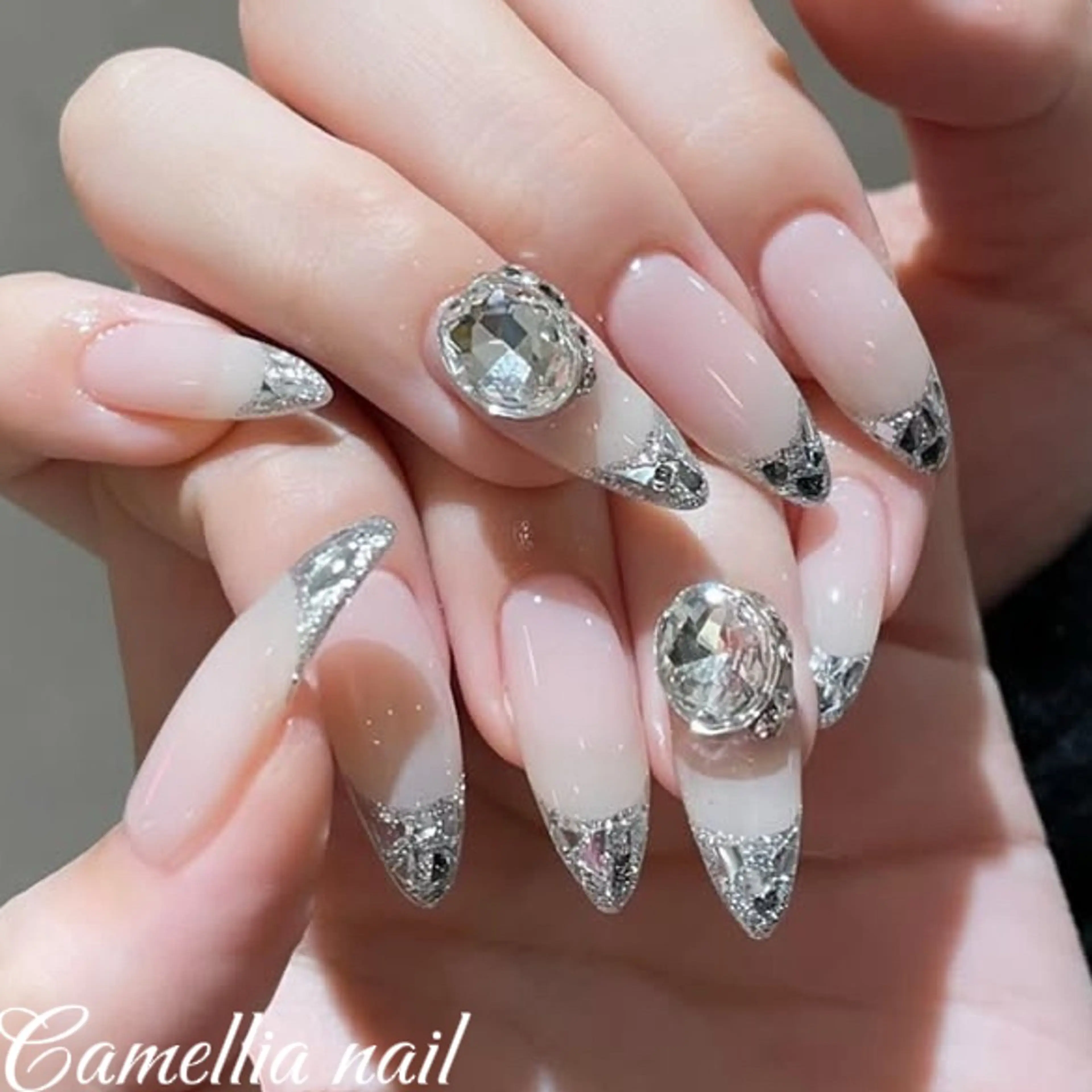 ネイル ハンドネイル momoka デザイン長さだしのネイルデザイン