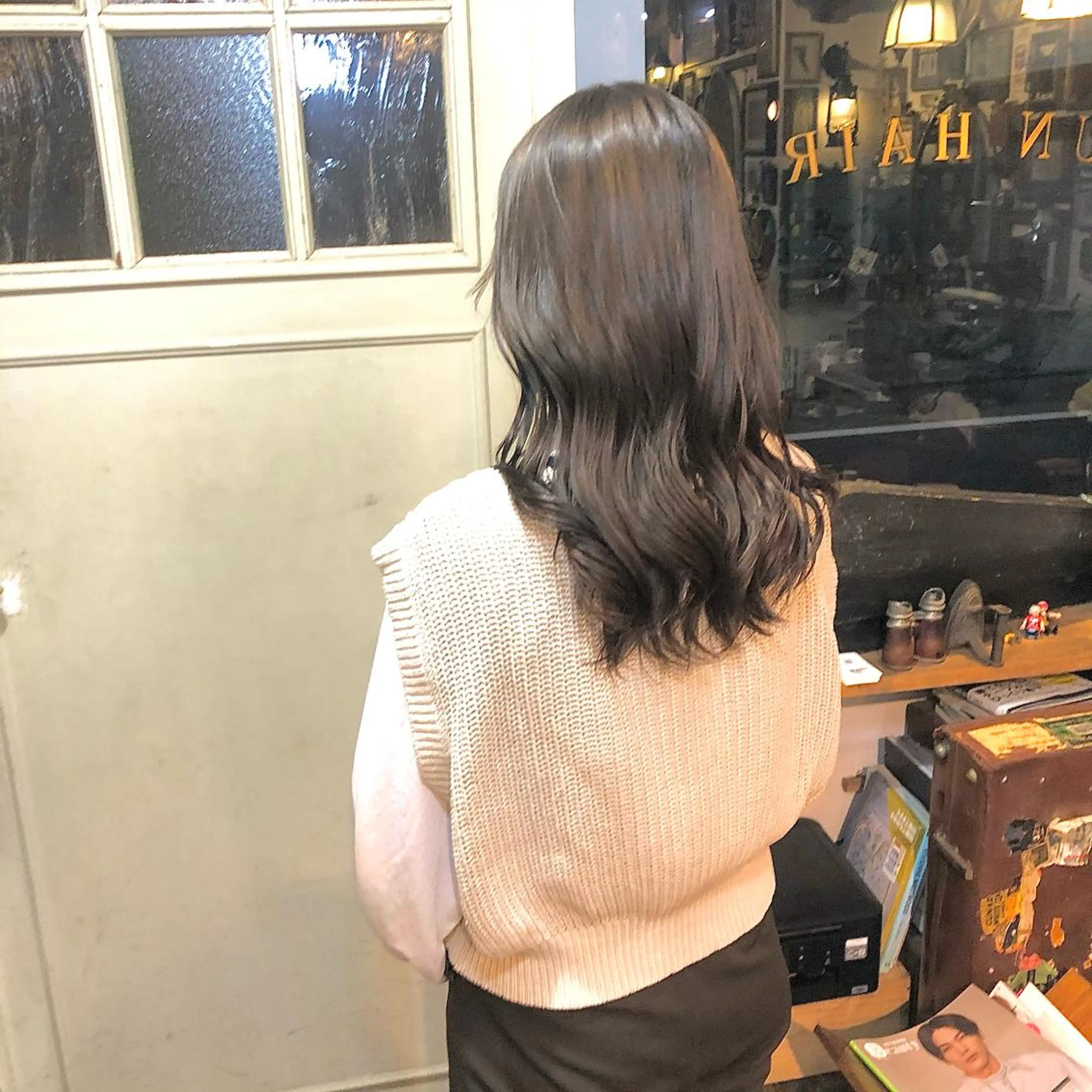 セミロング カラー SALOWIN二子玉川South店所属・AYANO ／レイヤー／オリーブのヘアスタイル