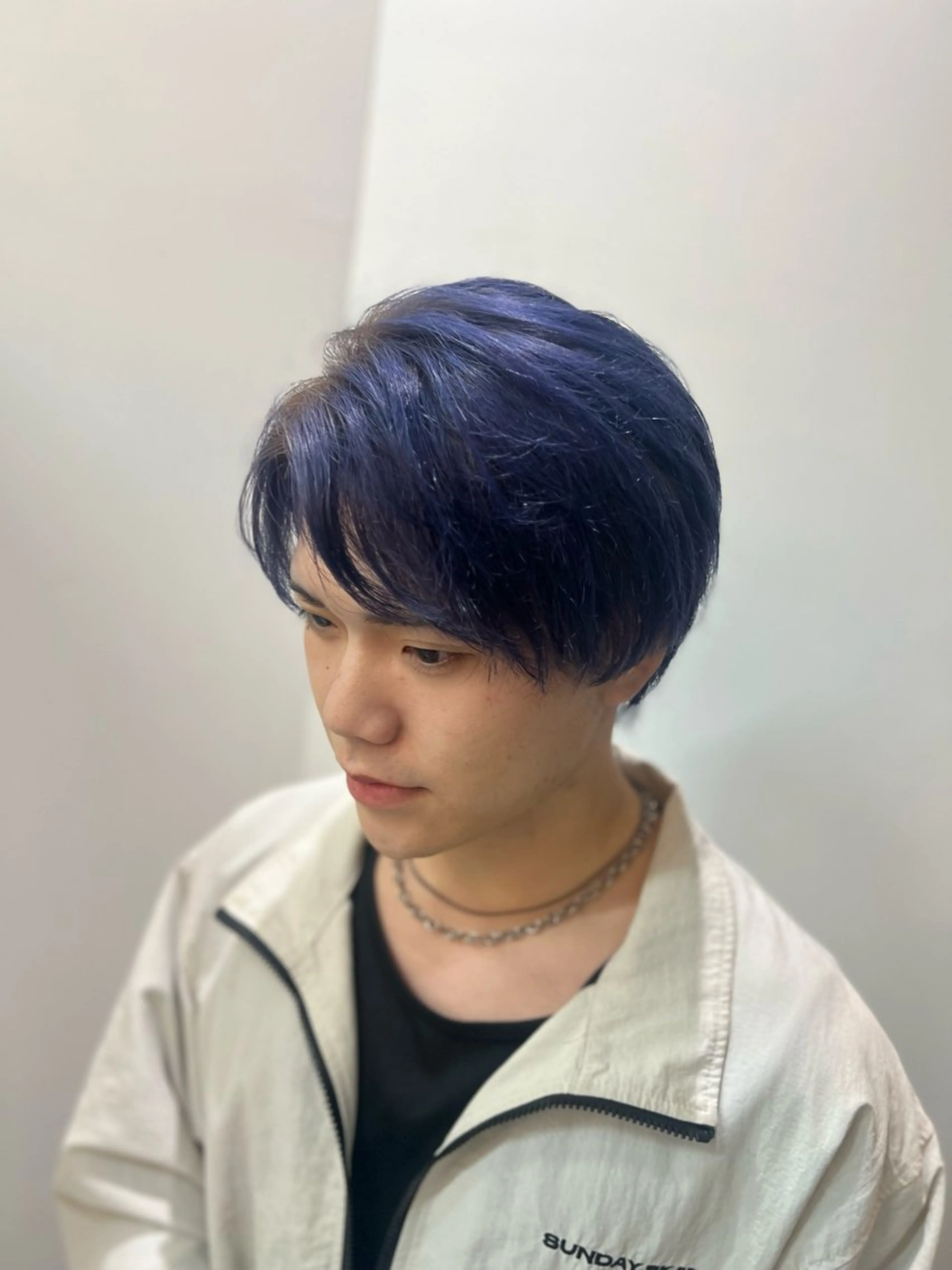 カラー メンズ カット ヘアカラー トリートメント ダブルカラー寒色系 ボリューム改善ハヤトのヘアスタイル