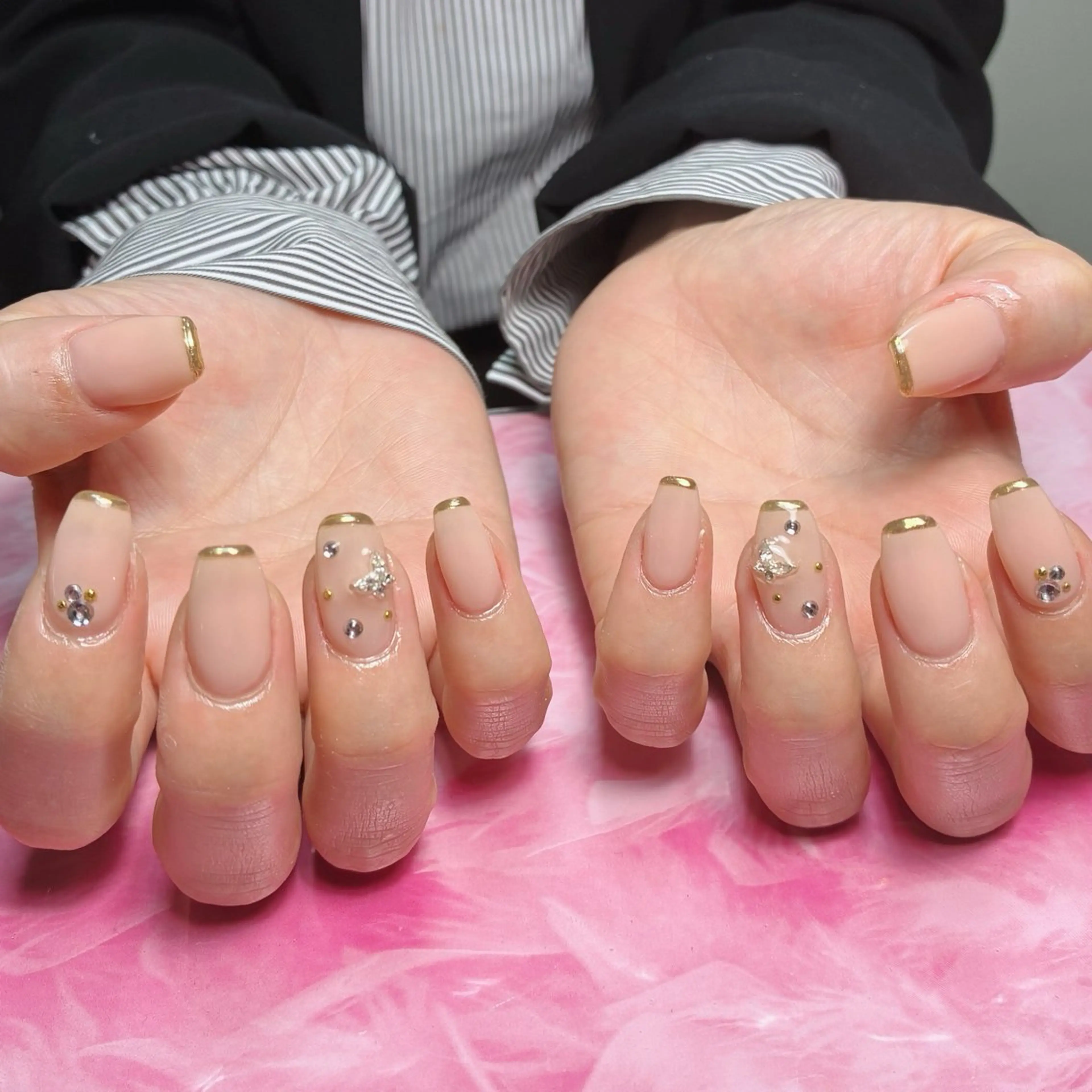 ミディアム hs nail salonのネイルデザイン