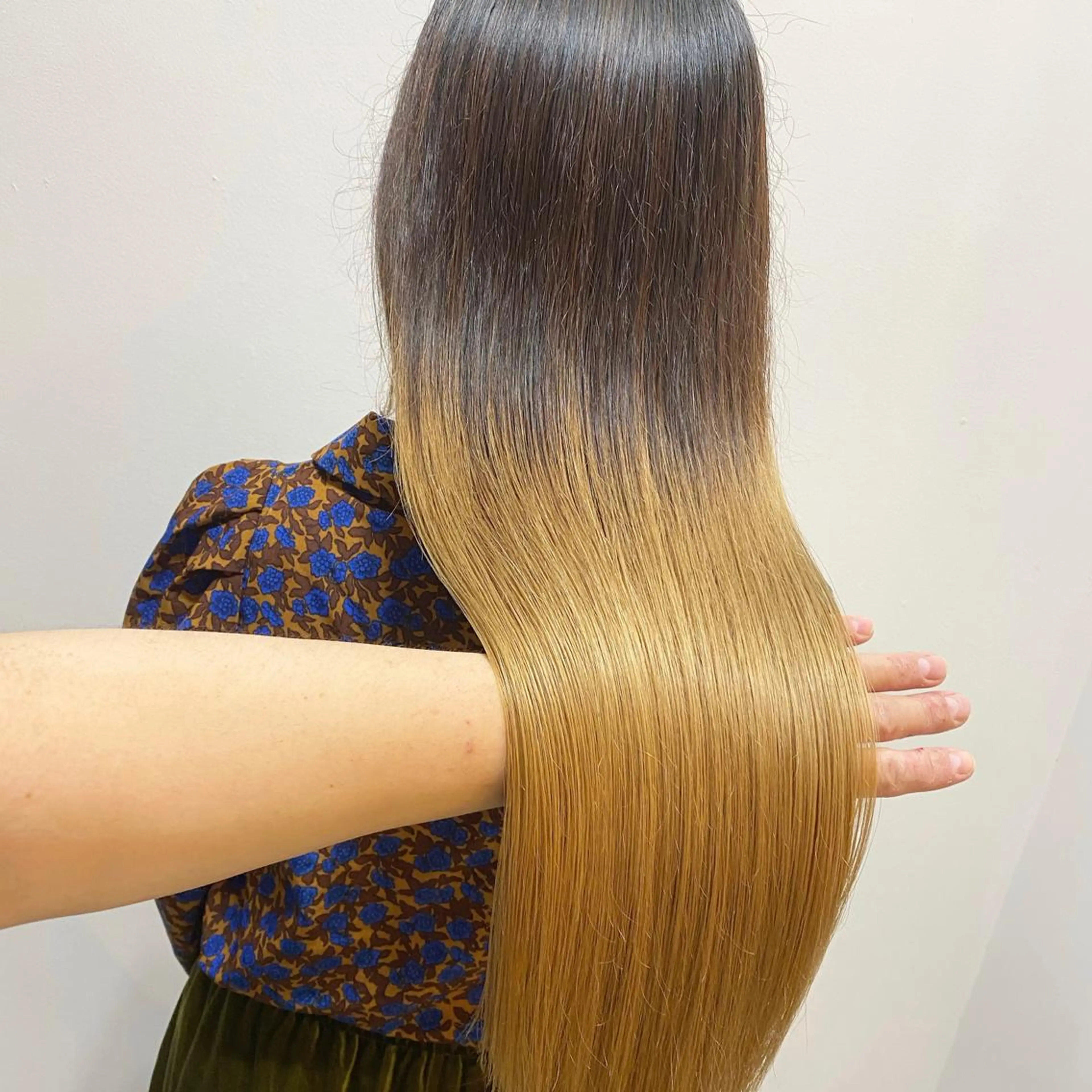 ロング 髪質改善 ロング トリートメント 酸性ストレート 酸熱トリートメント 髪質改善特化 安東駿介のヘアスタイル