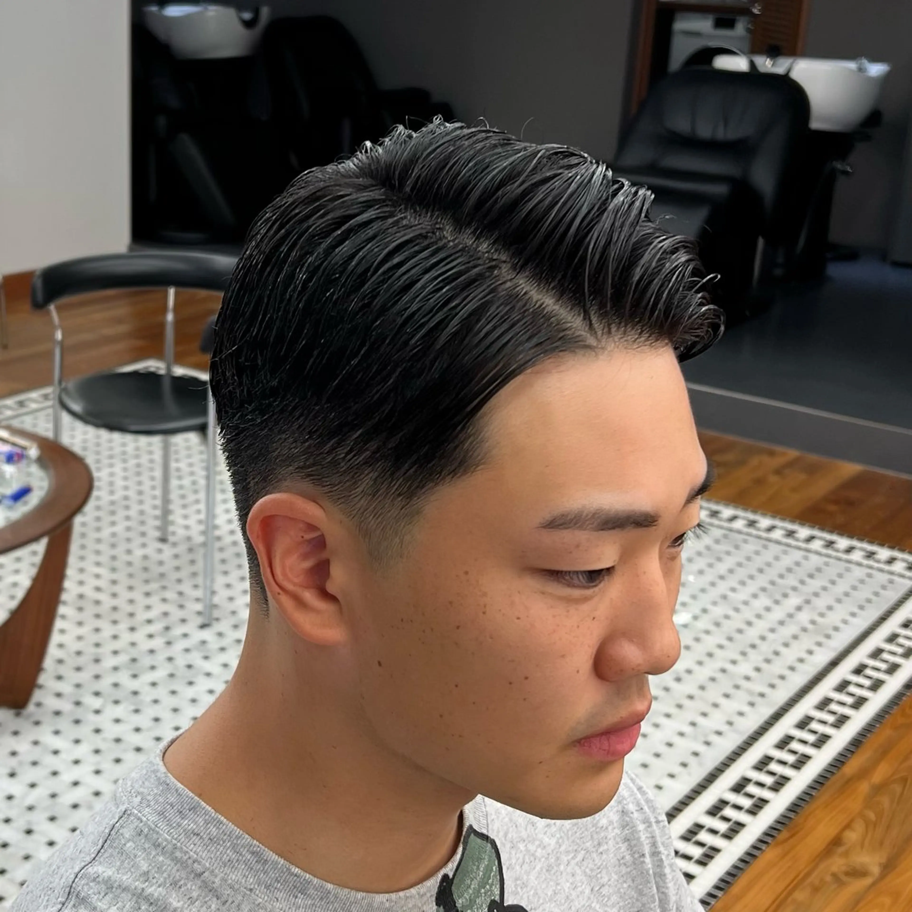 ショート メンズ フェードカット 刈り上げ ショートヘア カット メンズカット✂️ スキンフェード伊藤陸のヘアスタイル