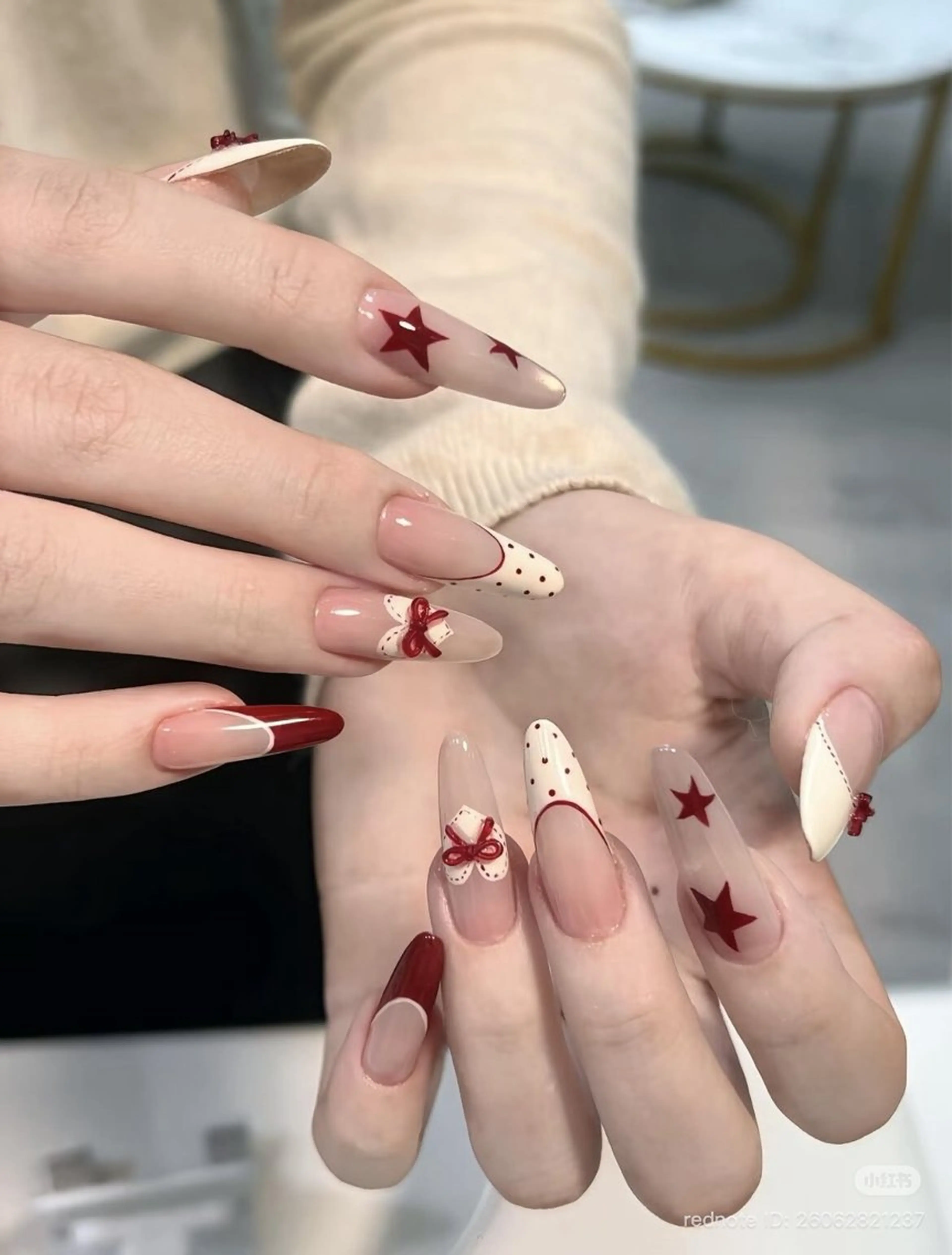 ネイル フレンチネイル キラキラネイル 韓国ネイル シンプルネイル ワンホンネイル ハンドネイル MEI Nailのネイルデザイン