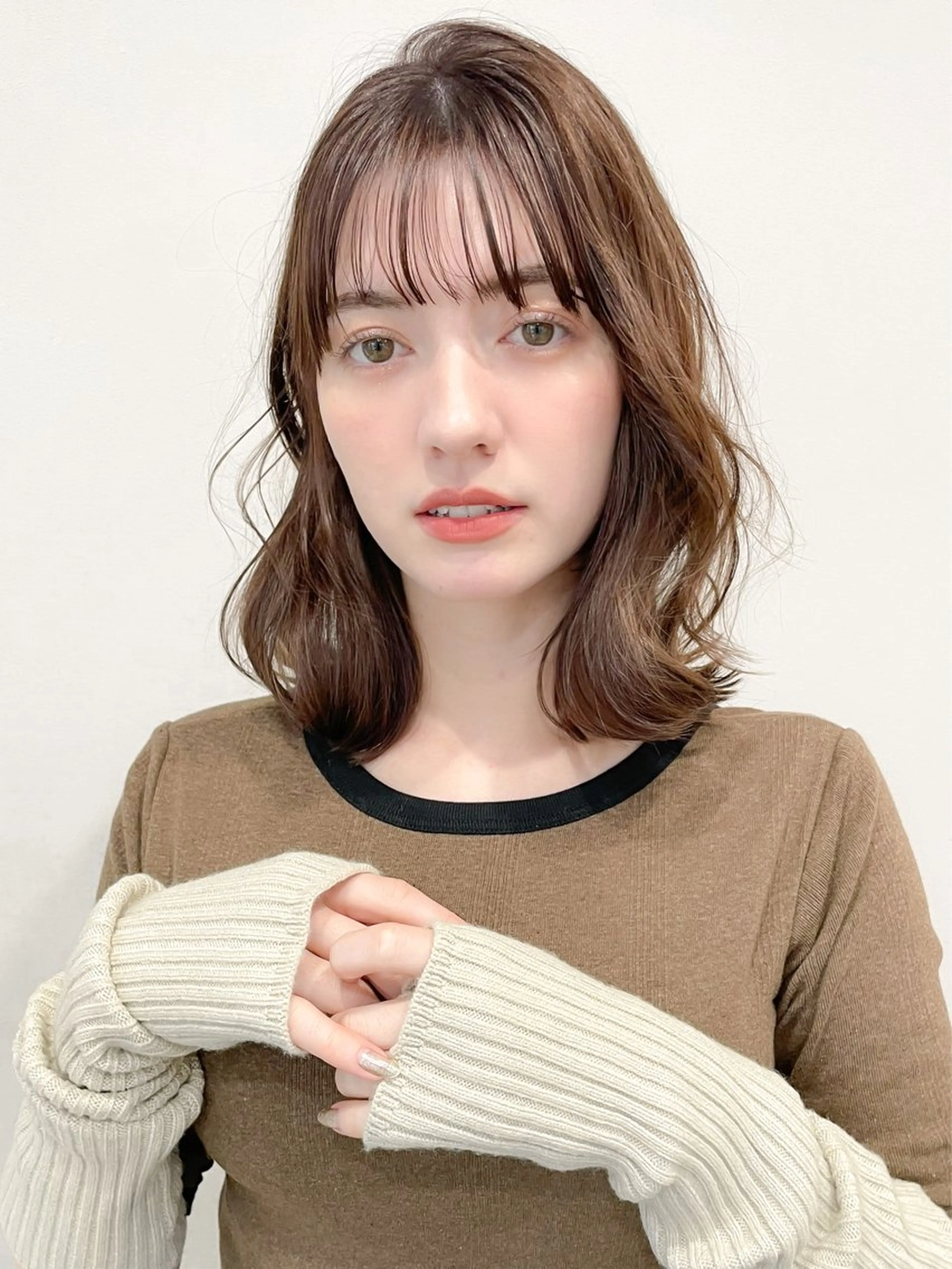 ミディアム カラー バレイヤージュ ブリーチ ケアブリーチ ダブルカラー ハイライトカラー ミディアム/顔周り/ ベージュ🌼mayuのヘアスタイル