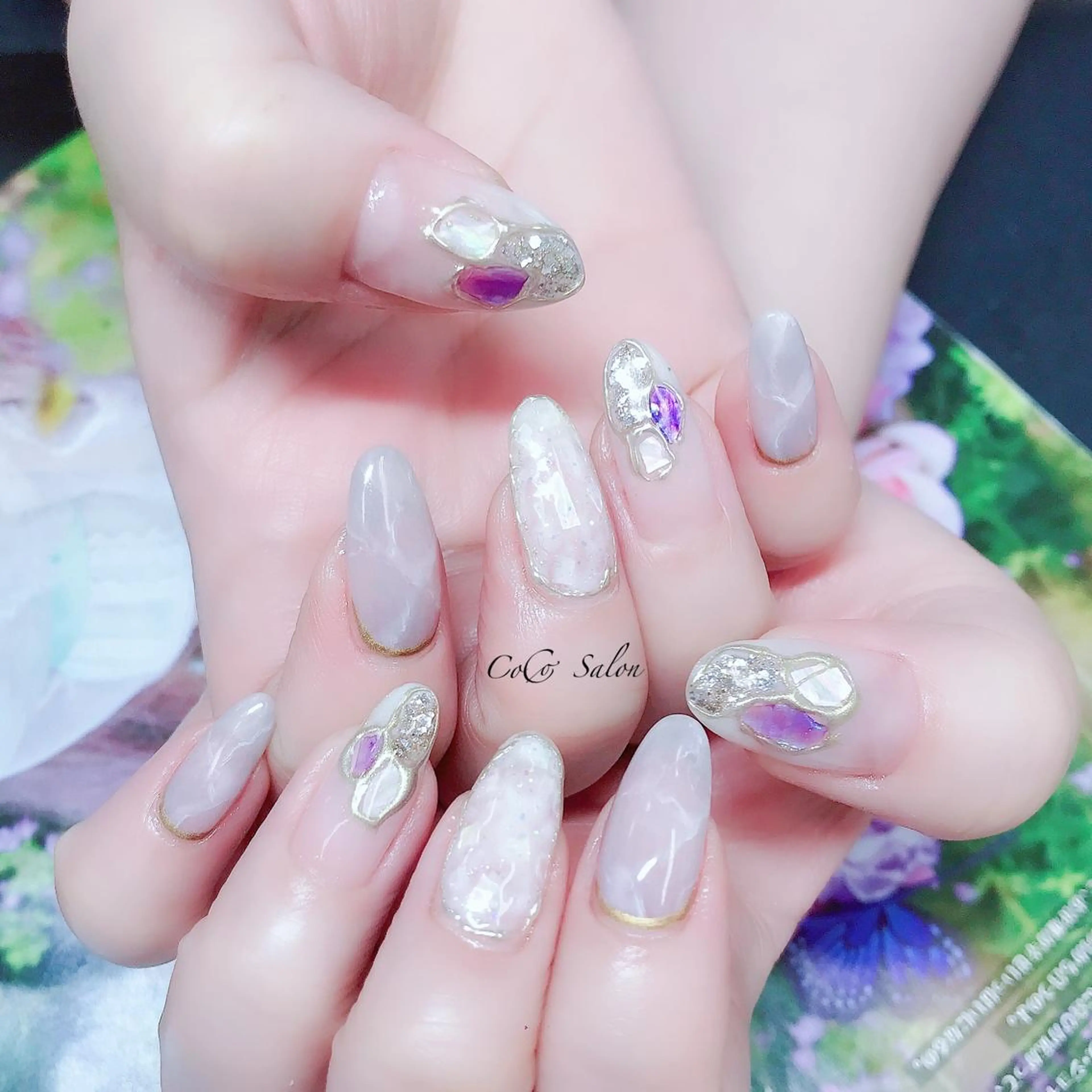 ネイル ホログラムネイル 大理石ネイル(マーブル) ミラーネイル 夏ネイル CoCoSalon ネイル/まつ毛予約のネイルデザイン