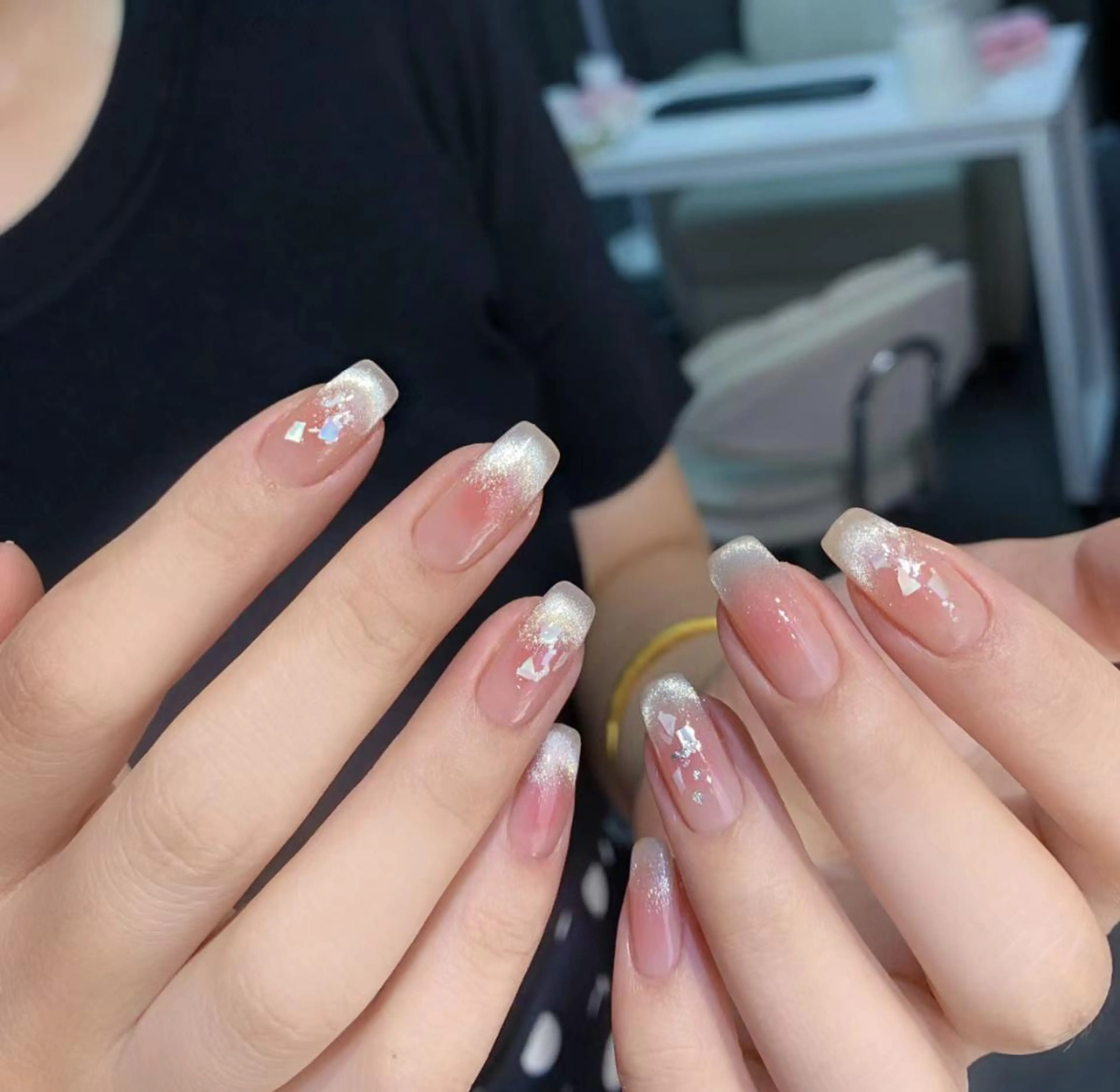 ネイル アートネイル 長さ出し ネイルチップ Queens momoのネイルデザイン