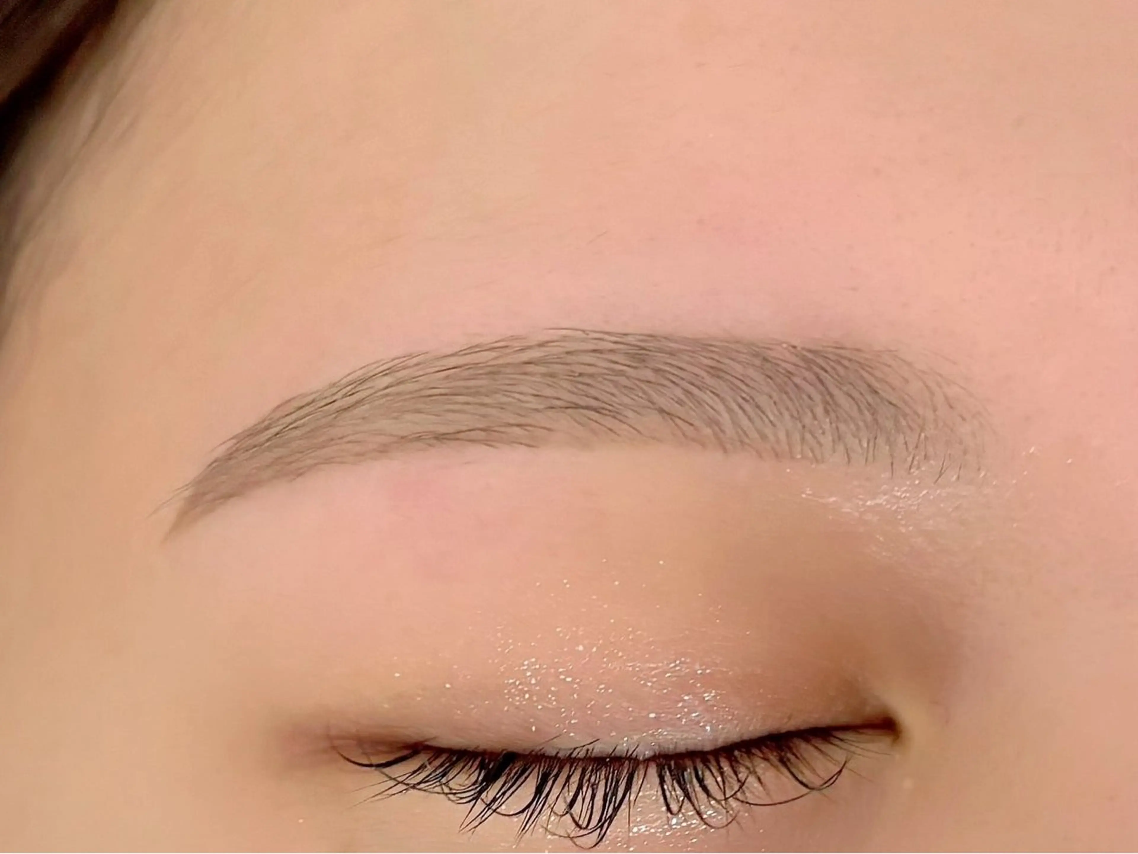 アイブロウ ワックス脱毛 眉カット オクターブ天神店 イサヤマのマツエク・マツパデザイン