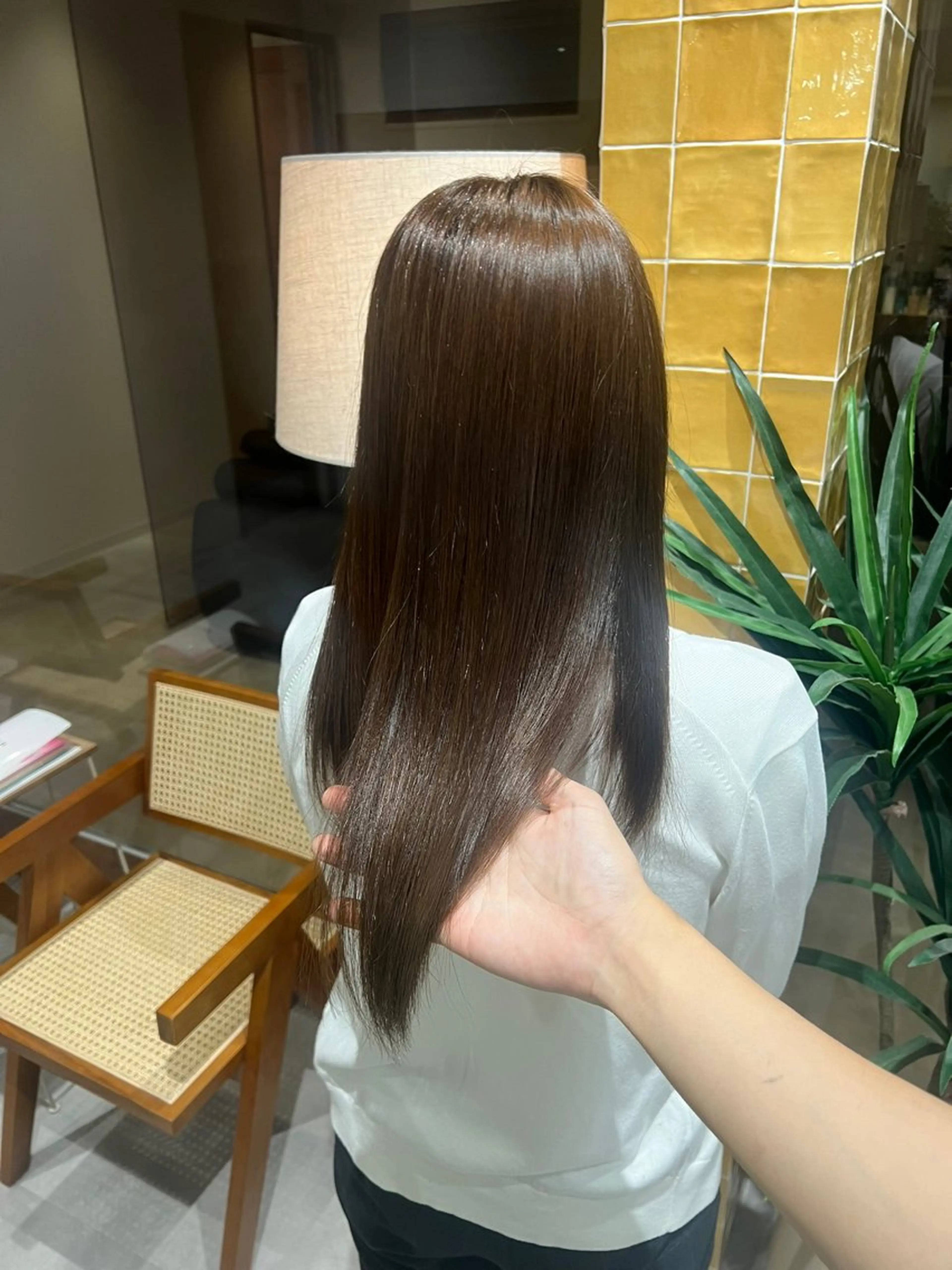 ロング カラー ベージュカラー 透明感カラー トリートメント ヘアカラー トリートメント 艶髪/透明感 レイヤー YUKIのヘアスタイル