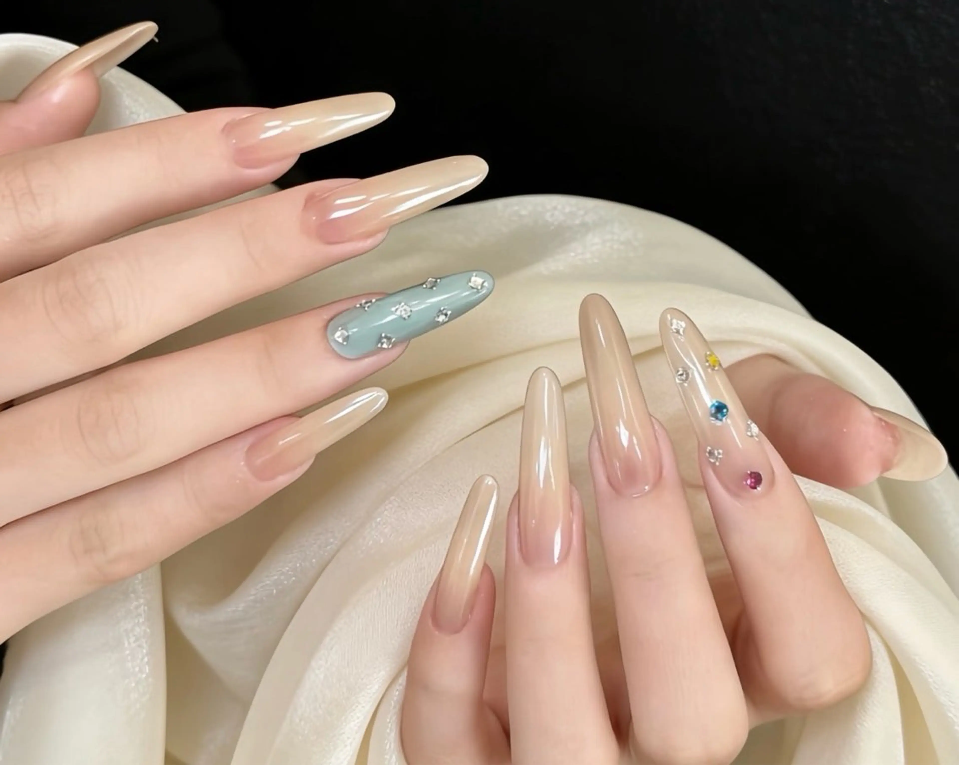 持ち込みデザインやり放題(デザイン4​〜​6本程度)シンプルの写真