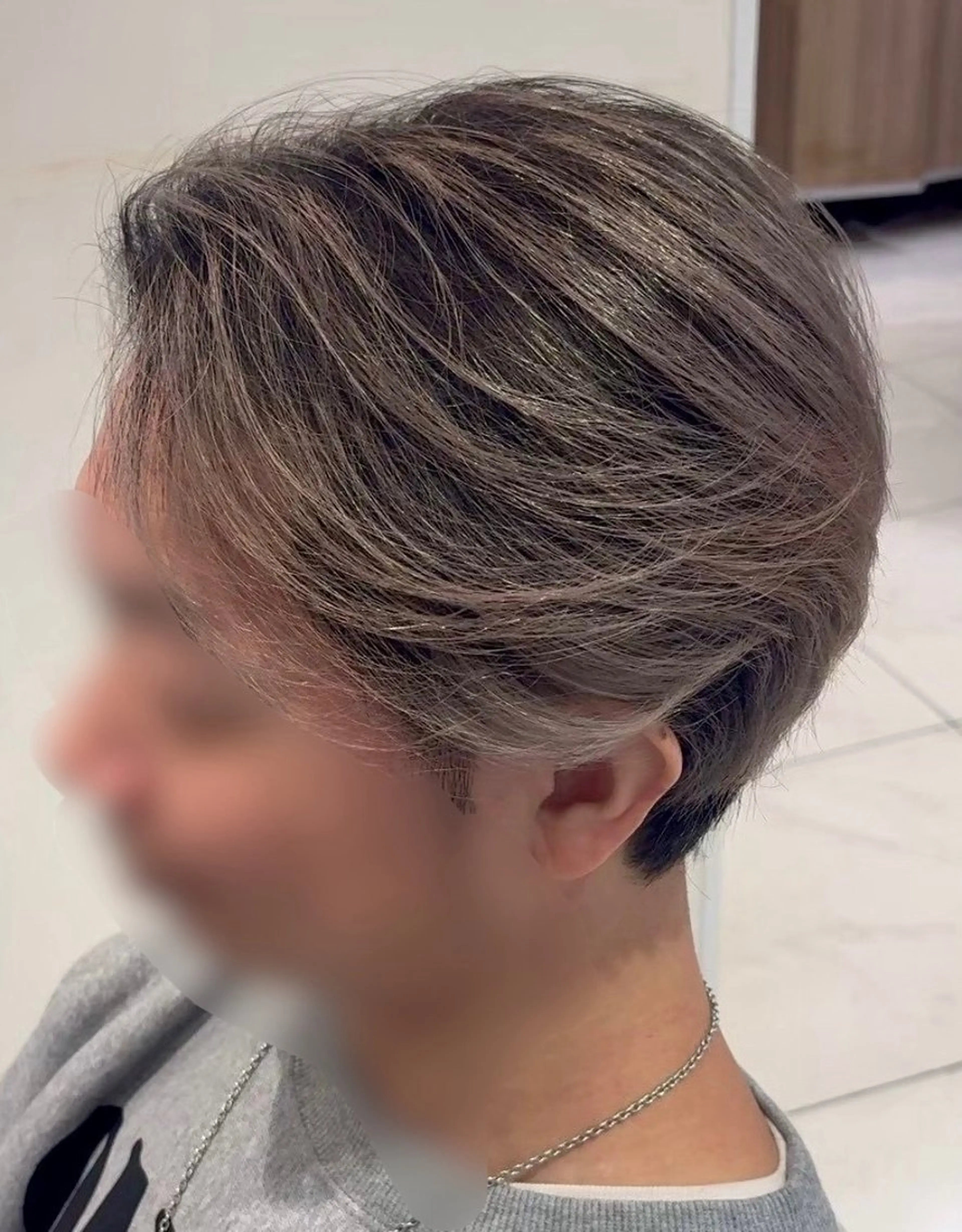 ミディアム カラー メンズ メンズバレイヤージュ メンズブリーチ バレイヤージュ ブリーチ グレージュ カット ヘアカラー 髪質改善/白髪ぼかし /ブリーチ/ヨナミネのヘアスタイル