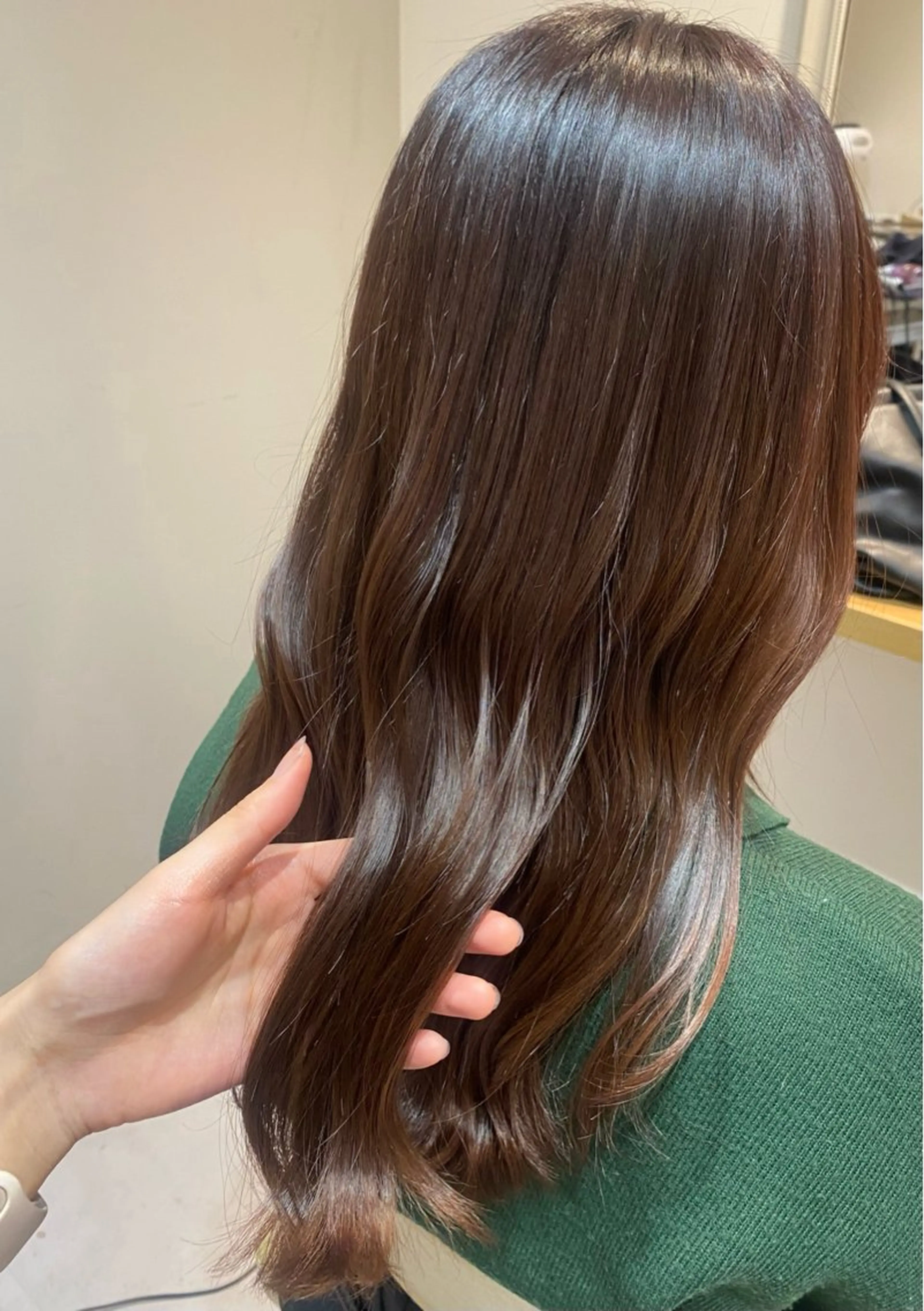 ロング カラー 鈴木 りやのヘアスタイル