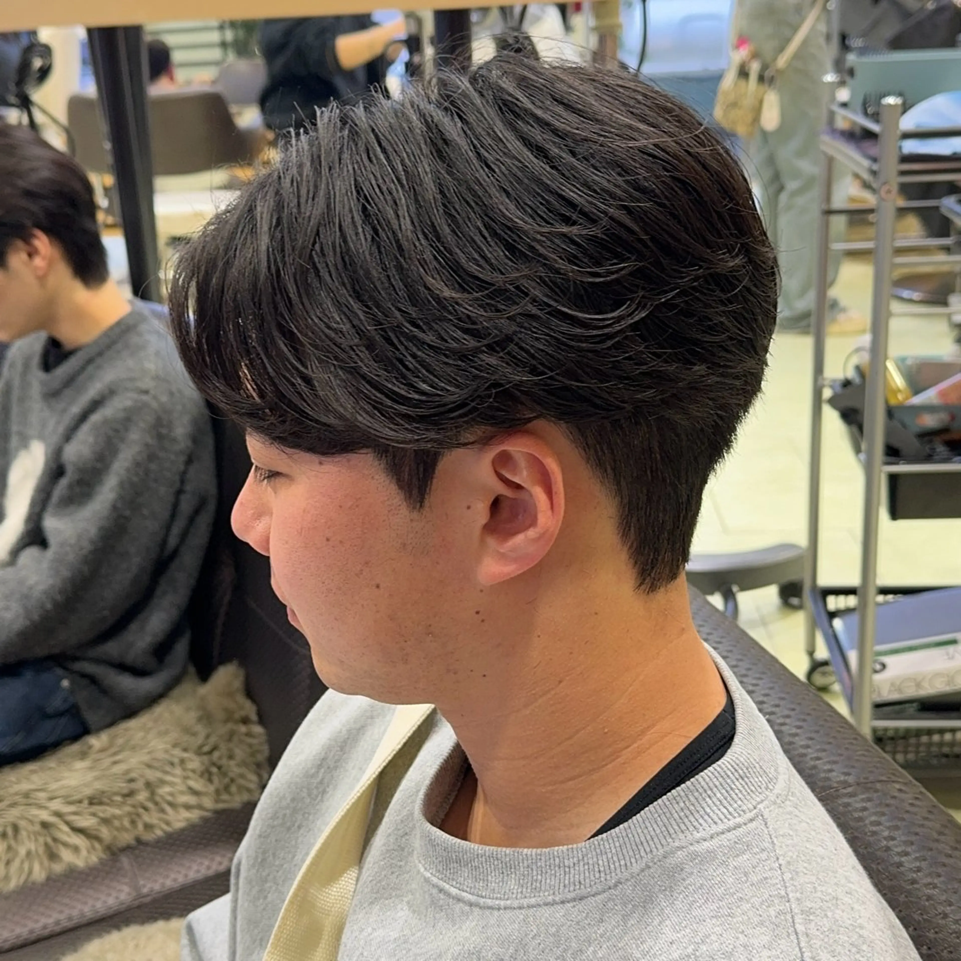 メンズ レイヤー/センター パート/坂本翔のヘアスタイル