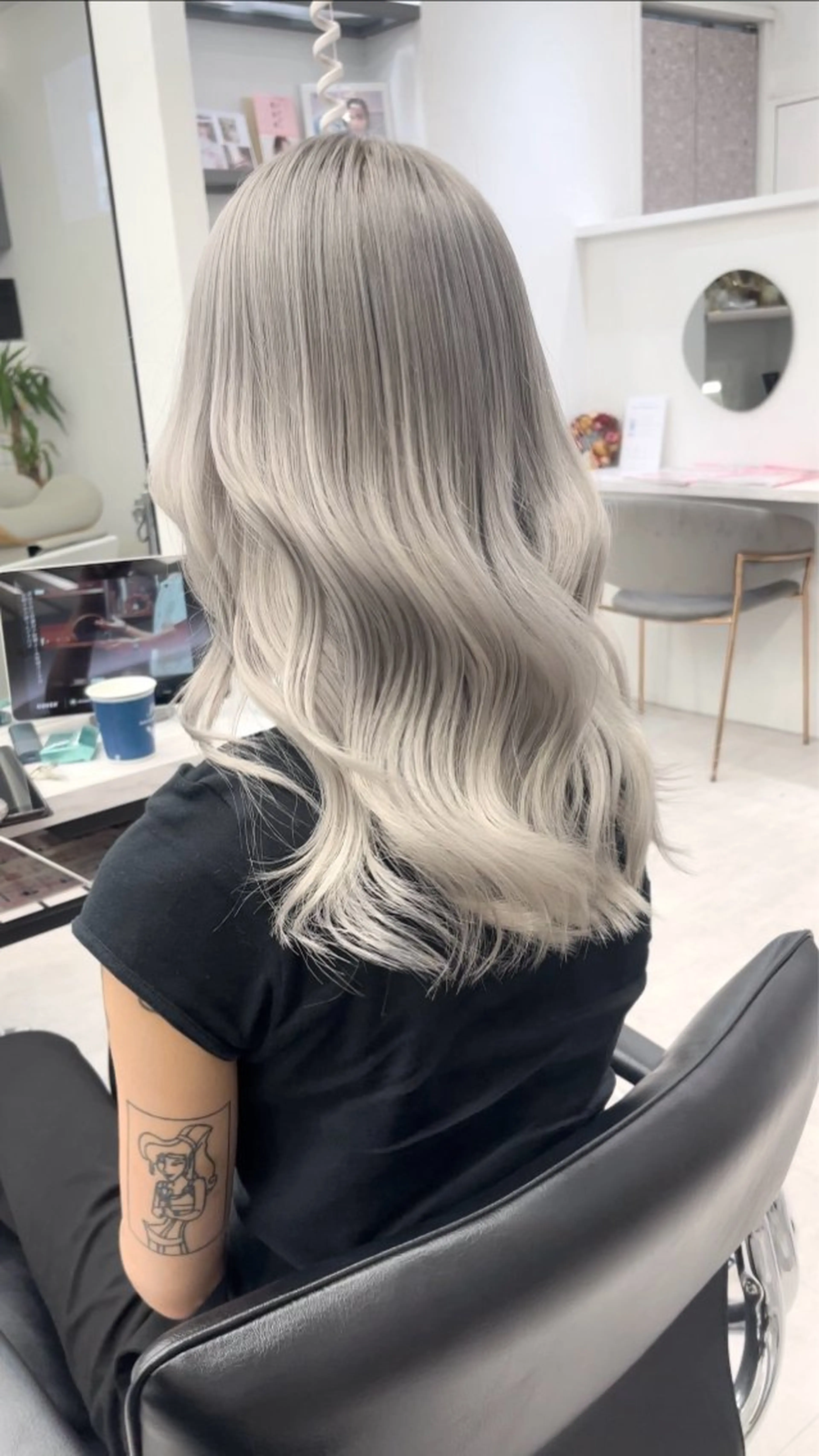 ロング カラー 高島大登/顔周り /レイヤーカットのヘアスタイル