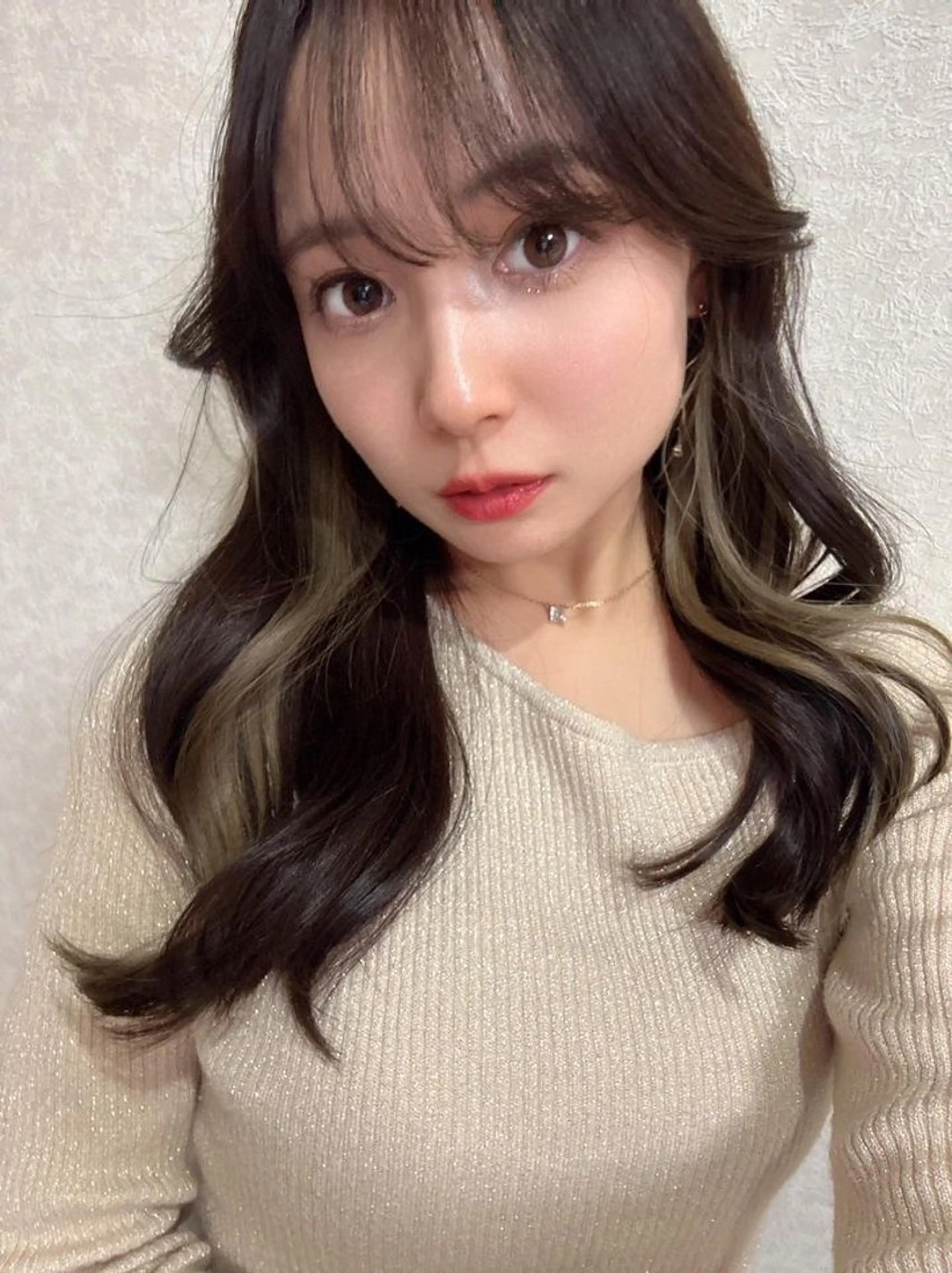 セミロング カラー ヘアアレンジ イヤリングカラー カット 縮毛矯正 AVANCE.難波 店長 松元のヘアスタイル