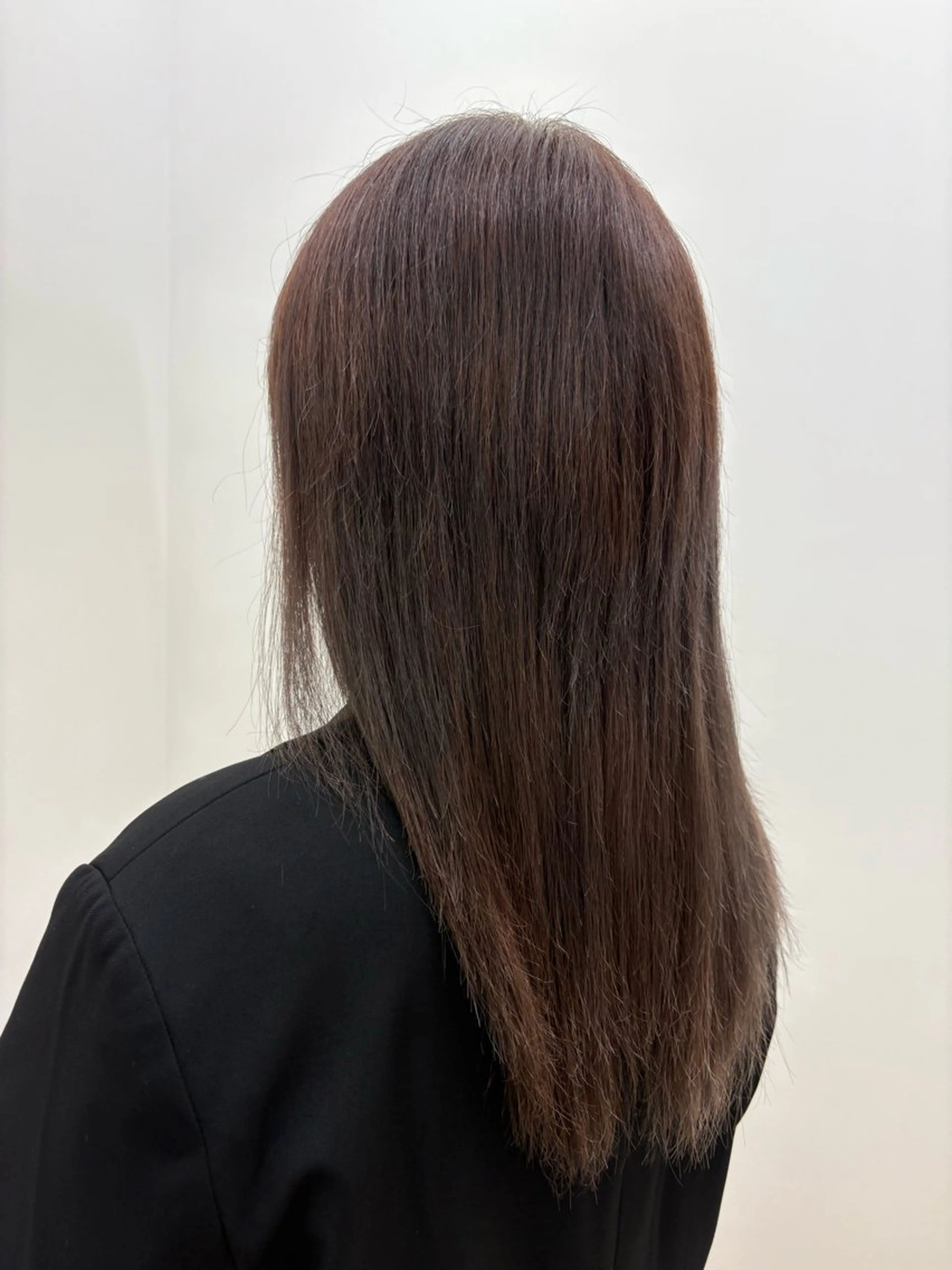 カラー ブラウンカラー 髪質改善 ヘアカラー トリートメント 桃崎 晏地のヘアスタイル