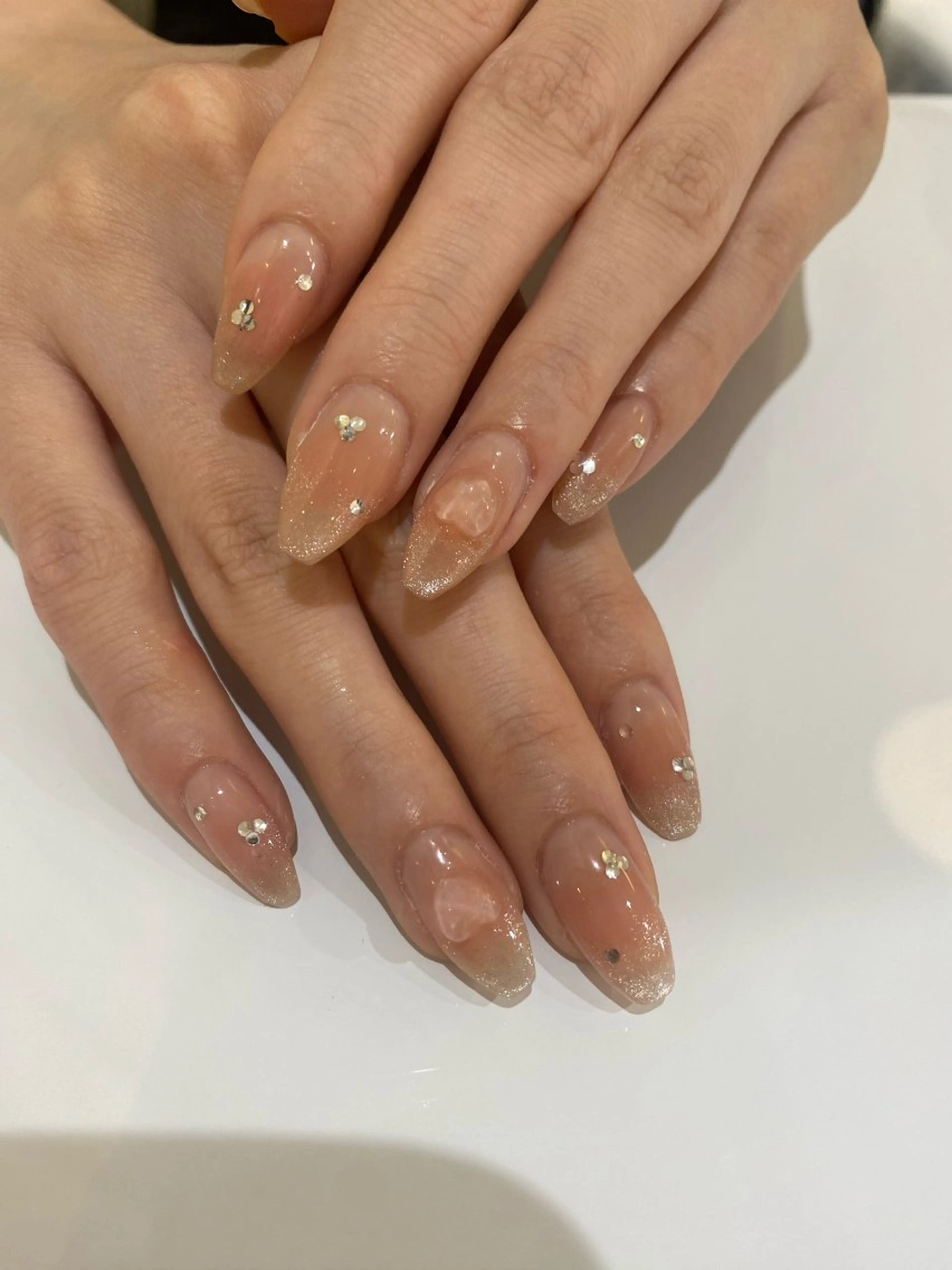 ネイル 藤井 里緒奈のネイルデザイン