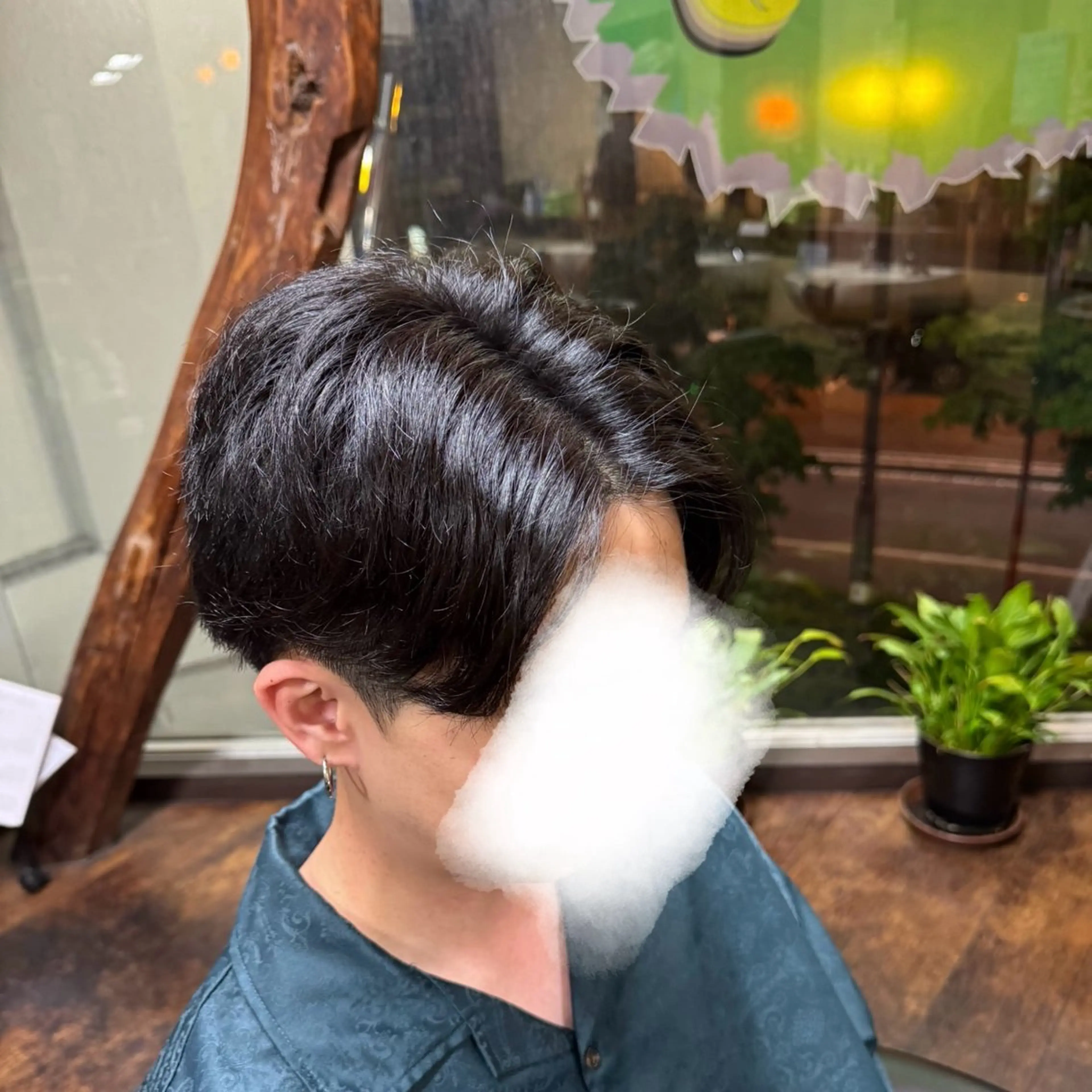 ミディアム カット 中島 視温のヘアスタイル