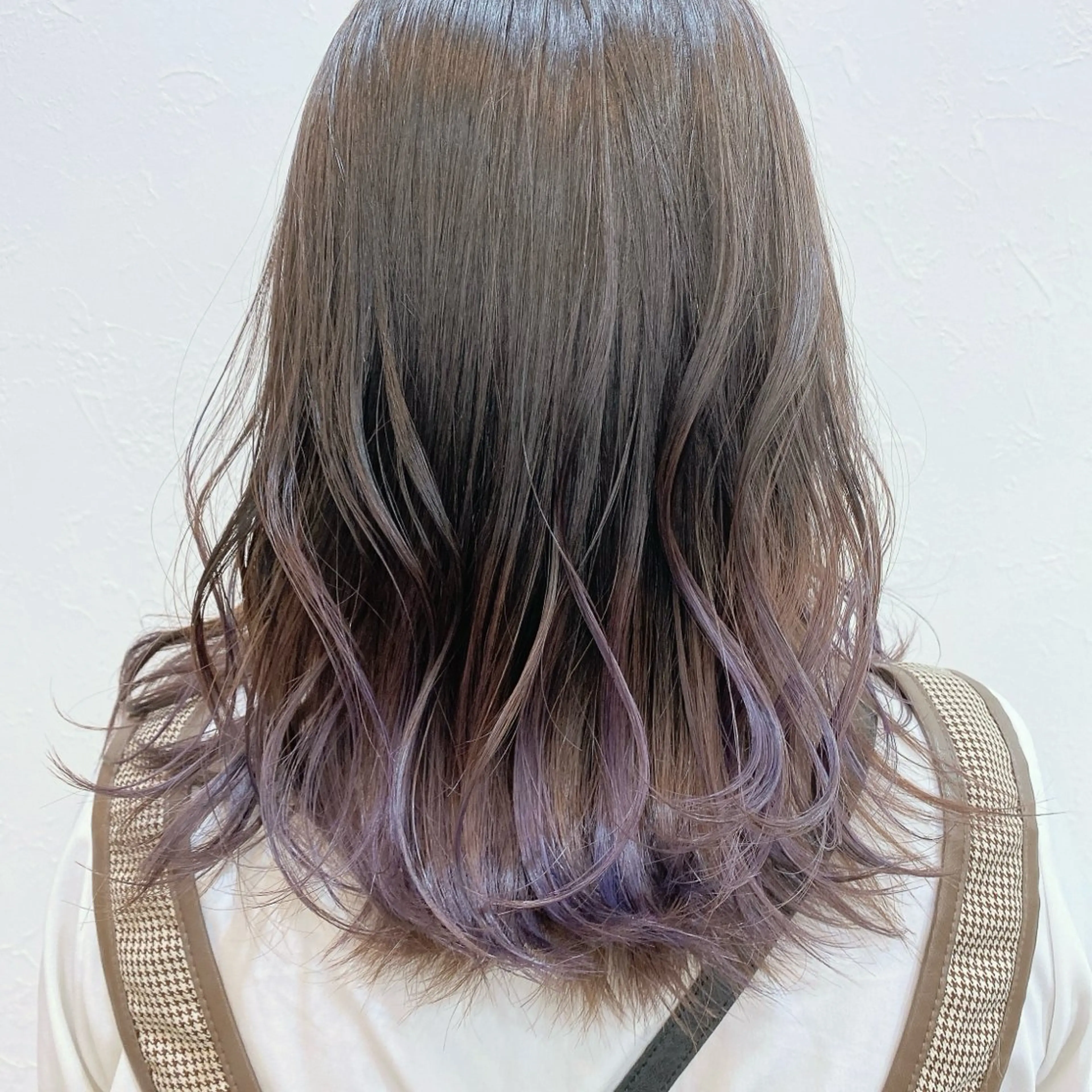 🏷️:【 グラデーションカラー 】ポイントブリーチ + カラーの写真