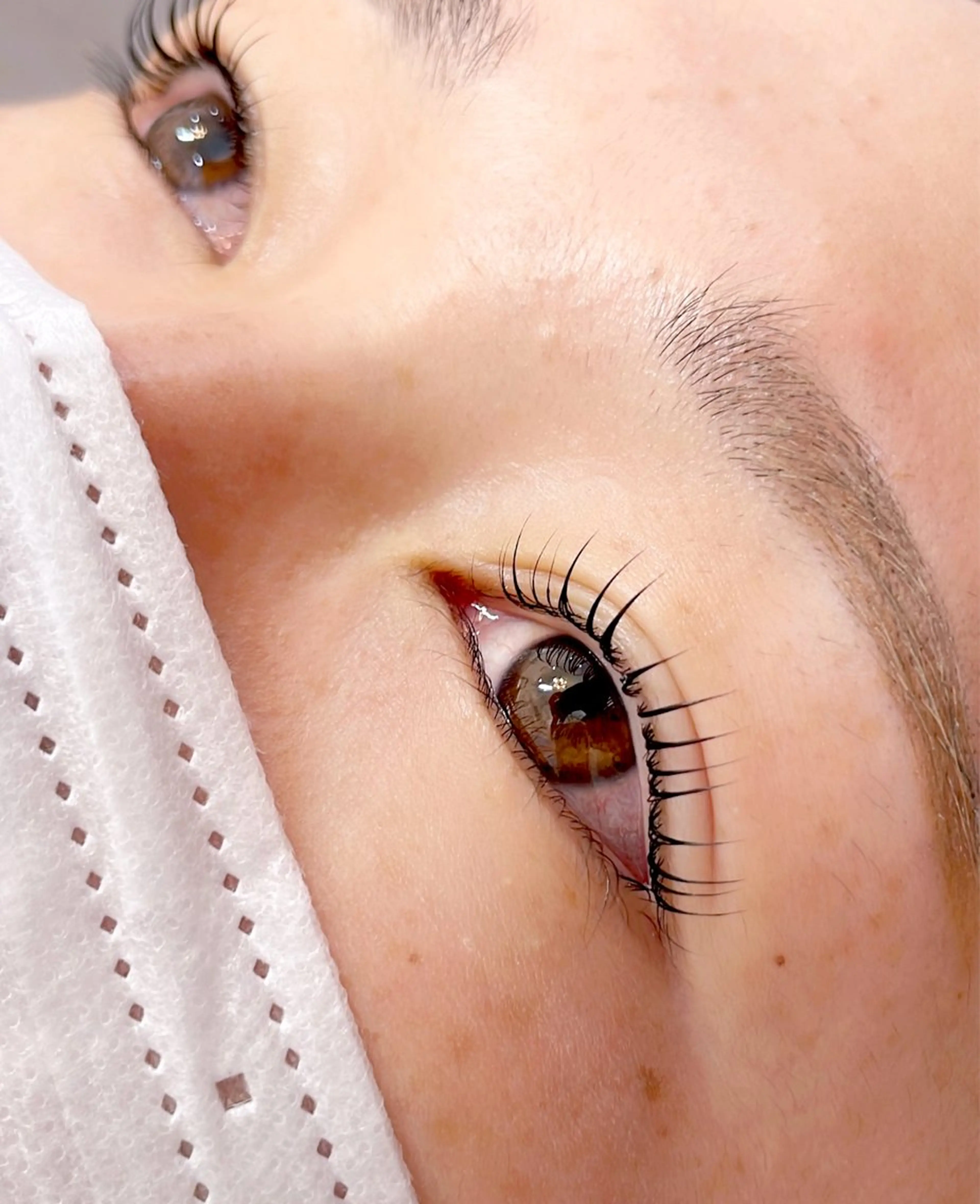 マツエク・マツパ REGINA (レジーナ)所属・REGINA ネイルまつげエステの眉毛・アイブロウイメージ