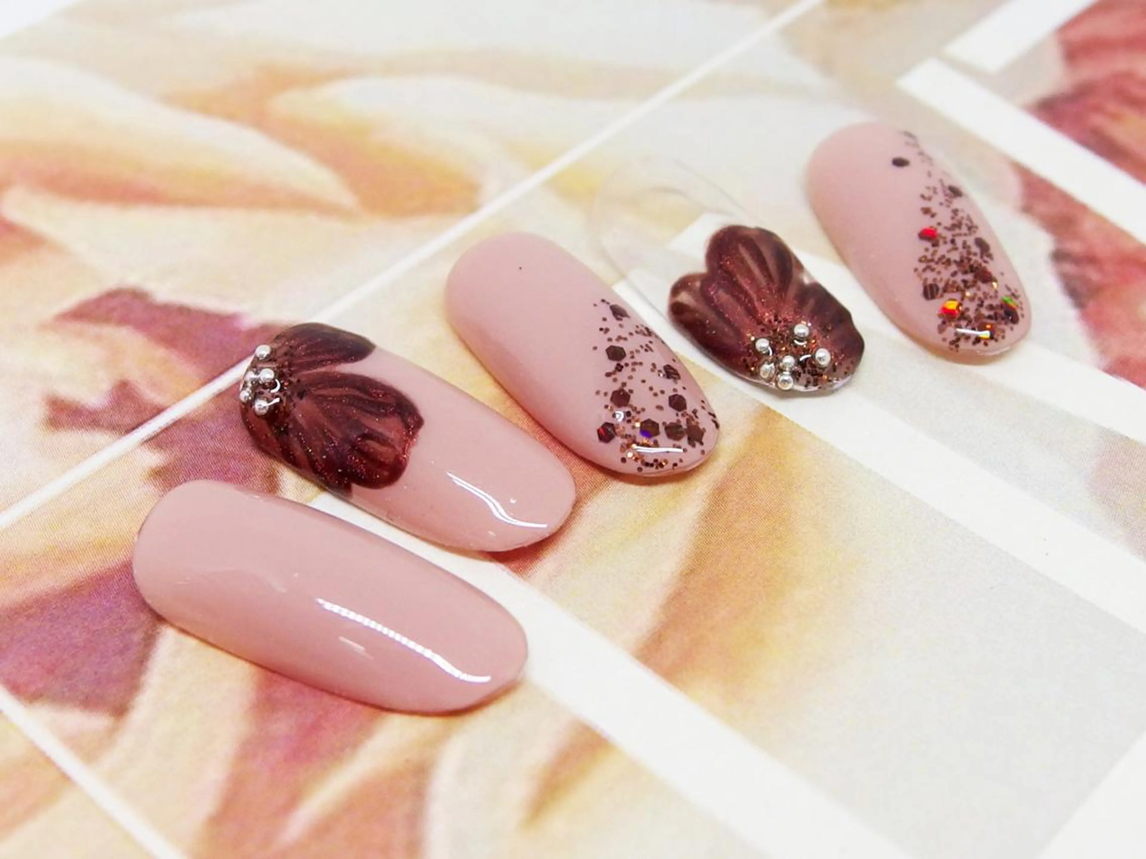 ネイル アートネイル フラワーネイル ハンドネイル ティーエヌ 金山駅東口店のネイルデザイン