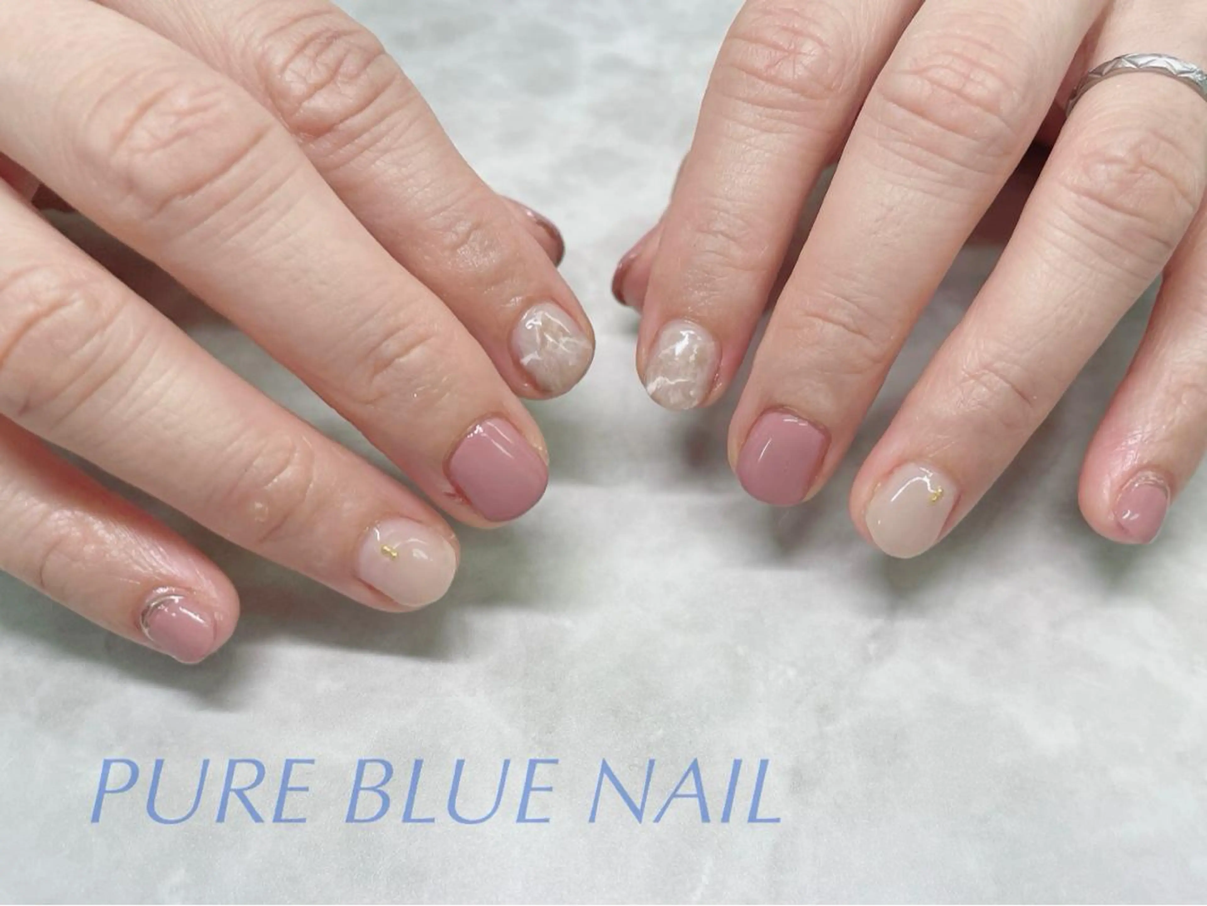 ネイル PURE BLUE NAILのネイルデザイン