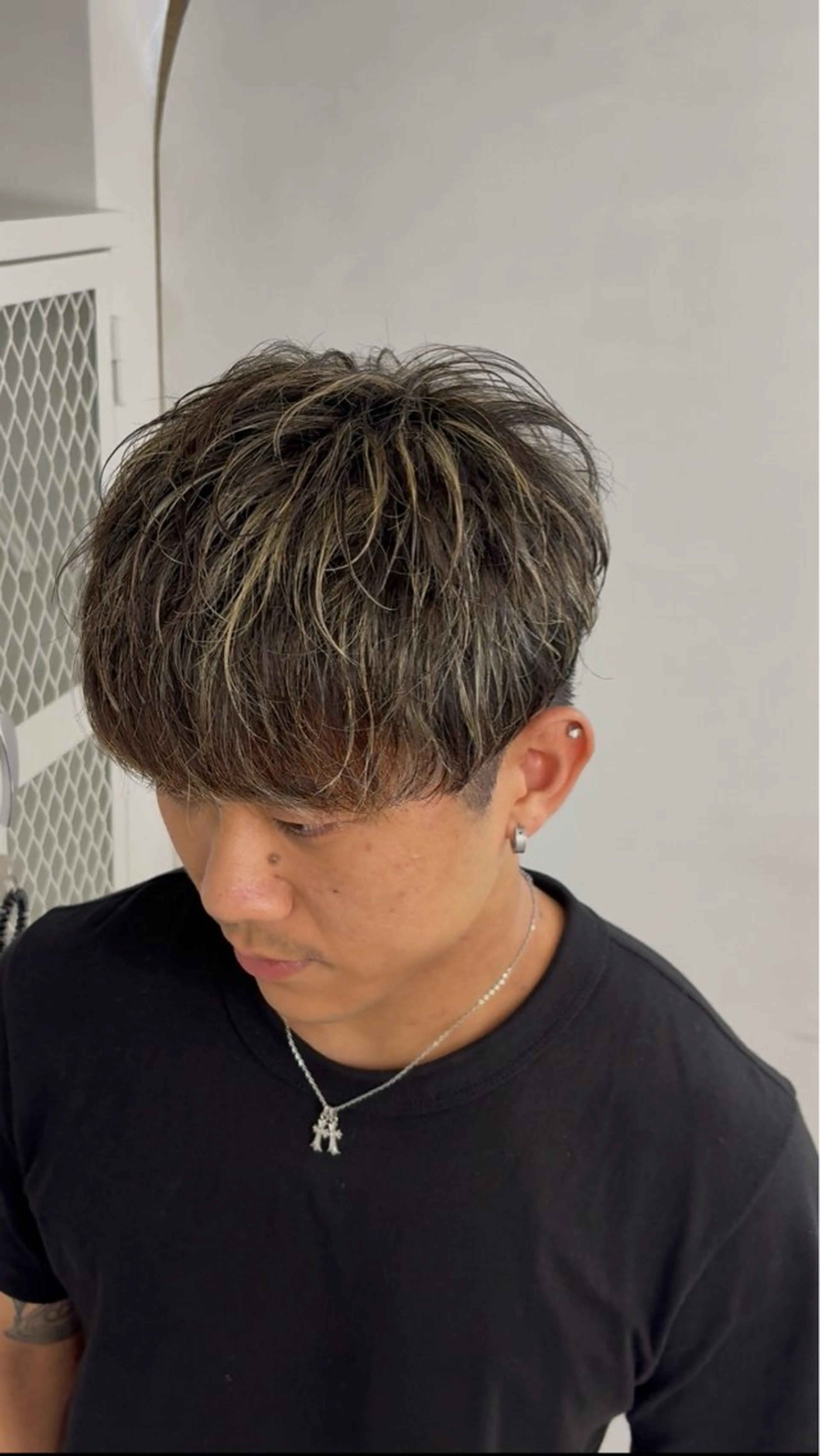 メンズカット+ハイライトカラーの写真